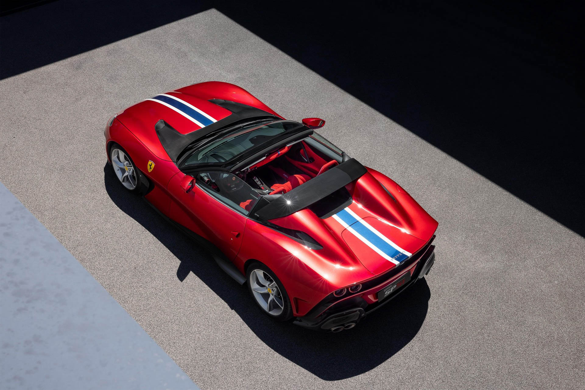 Ferrari SP51 (5).JPG