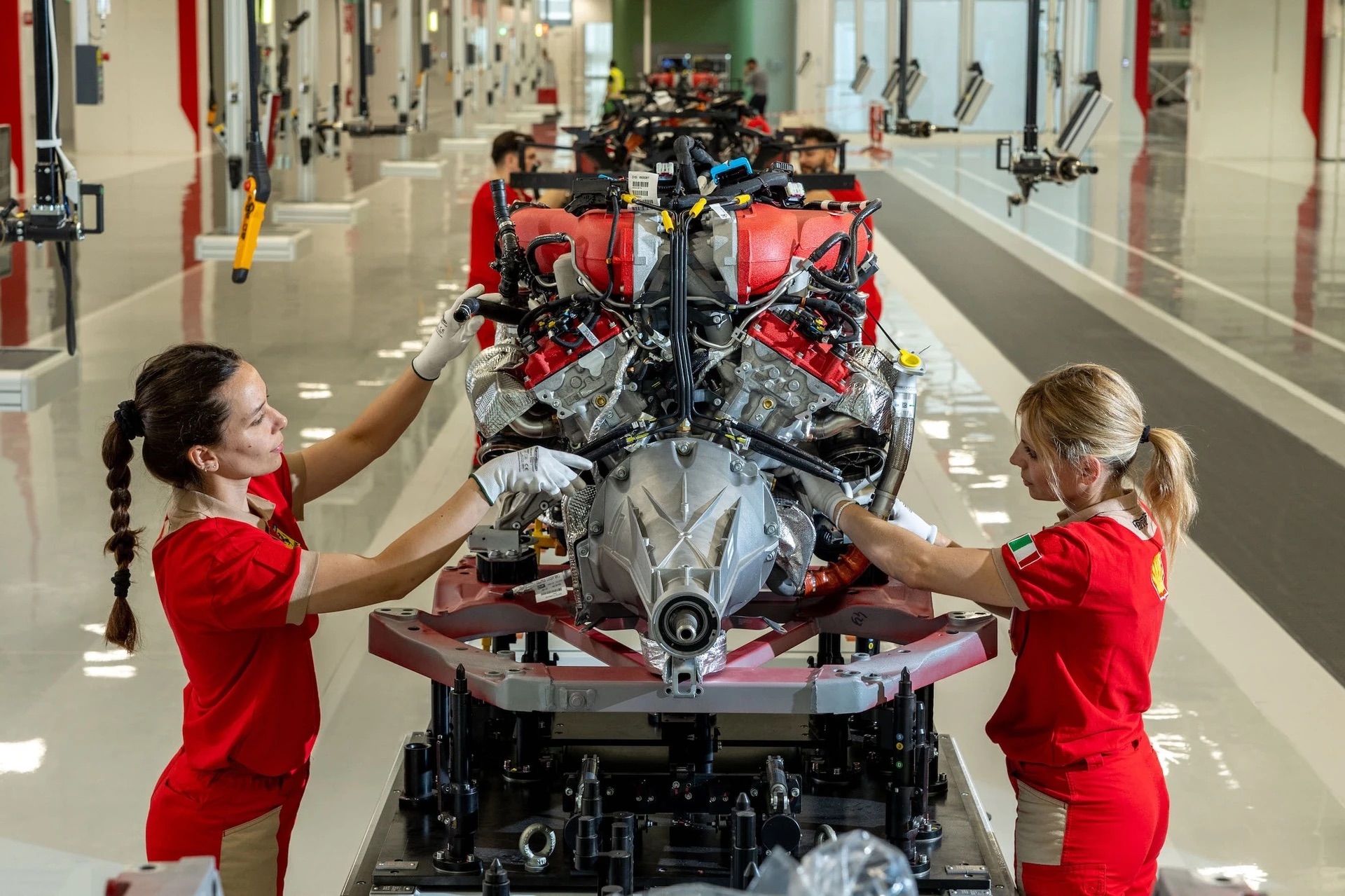Ferrari xe điện thứ hai anh 2.jpg
