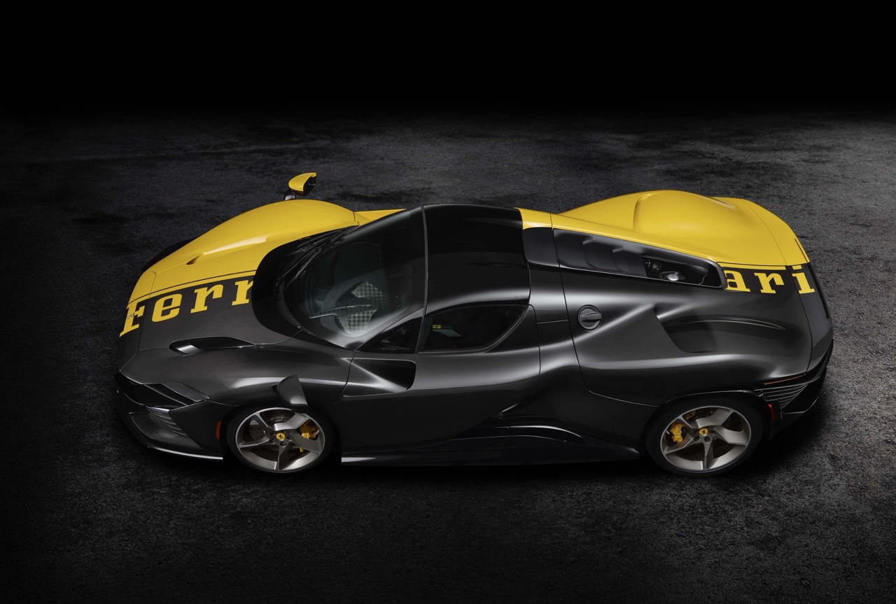 Ferrari_SP3_anh_7.jpeg