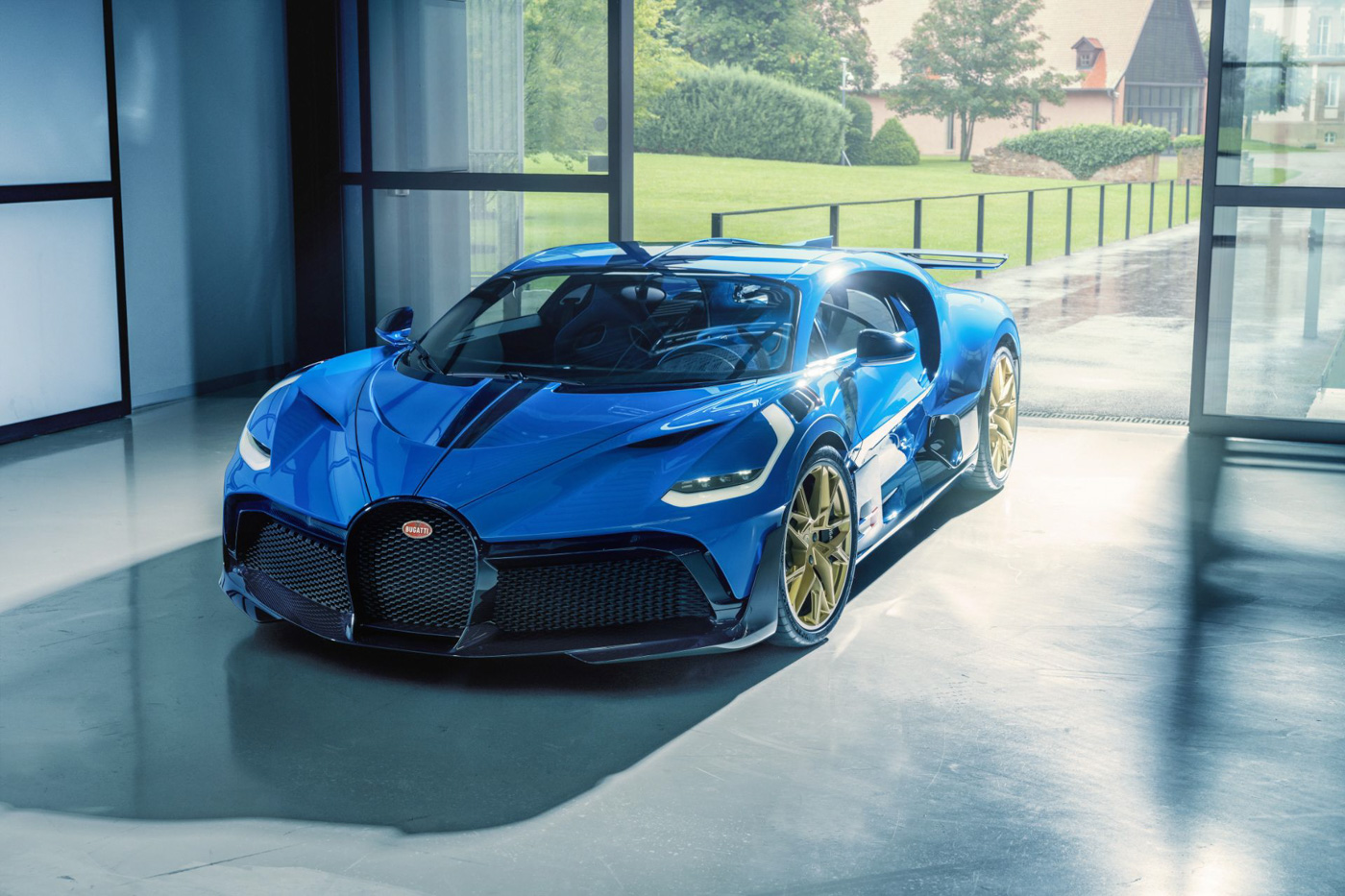 Final Bugatti Divo (6).JPG