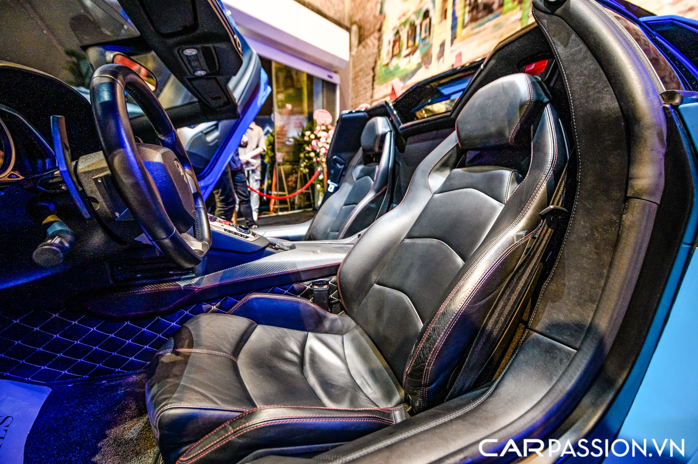 first Aventador Roadster in Vietnam (4).JPG