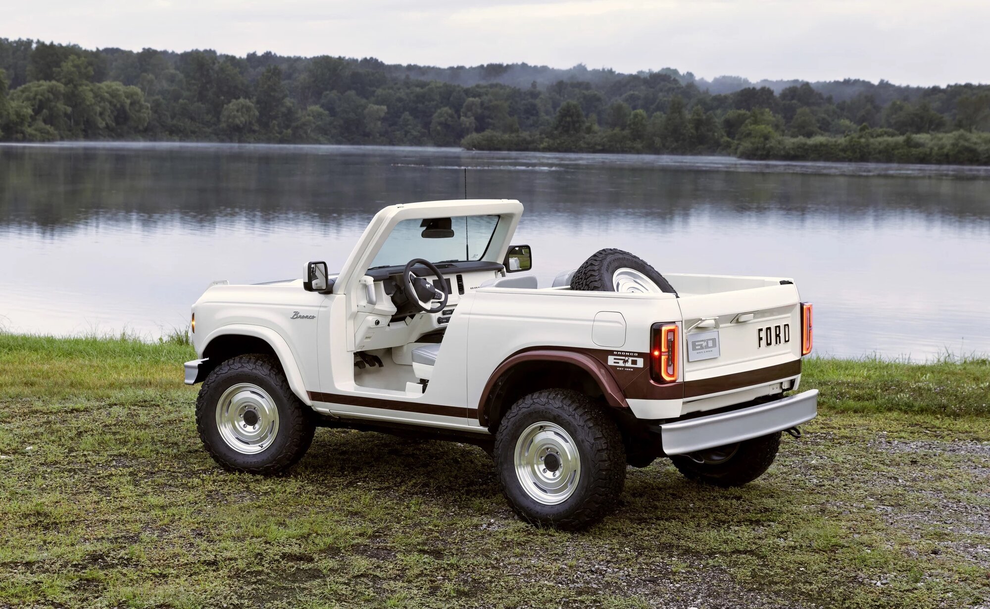 Ford Bronco -anh-2.jpeg