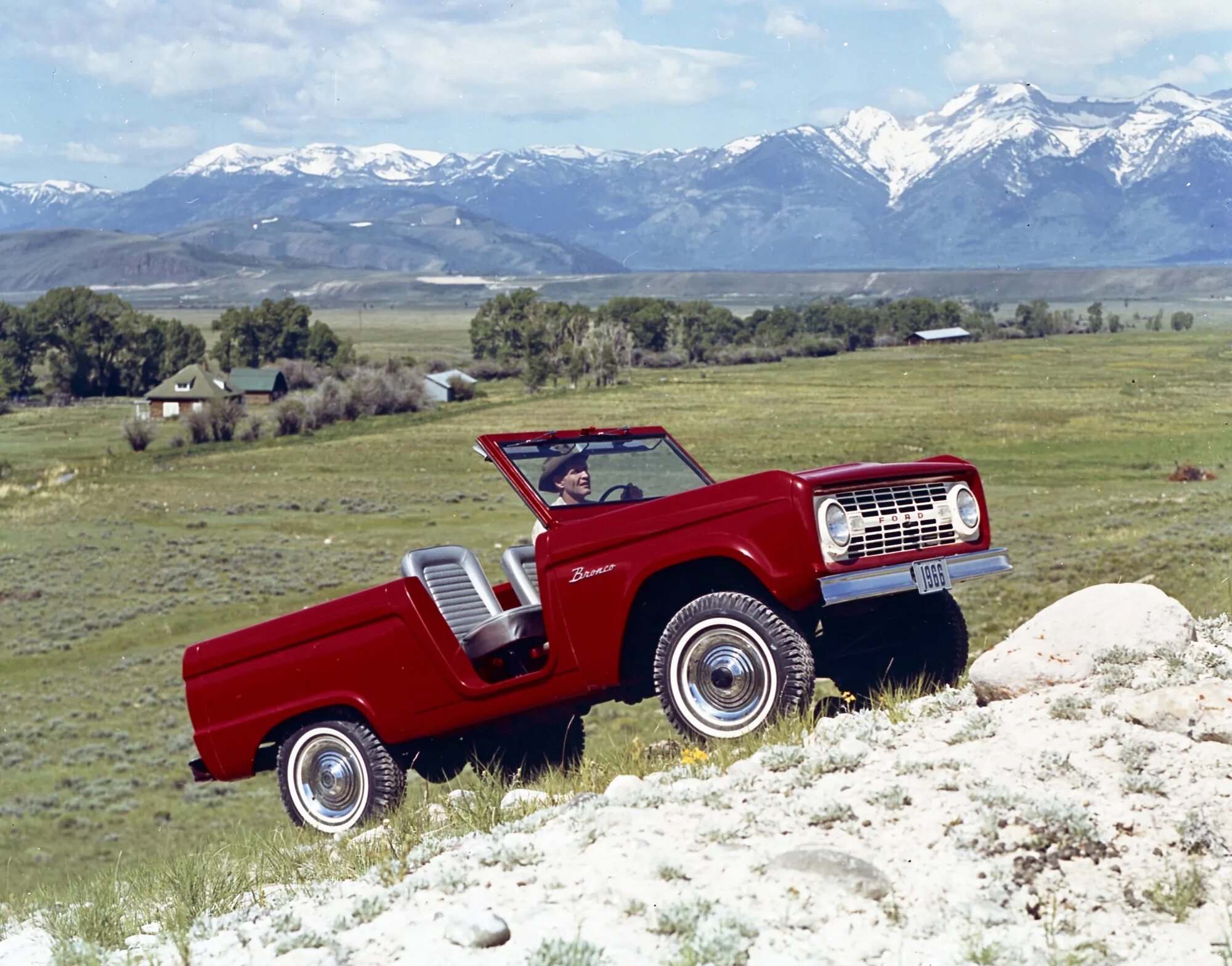 Ford Bronco -anh-6.jpeg