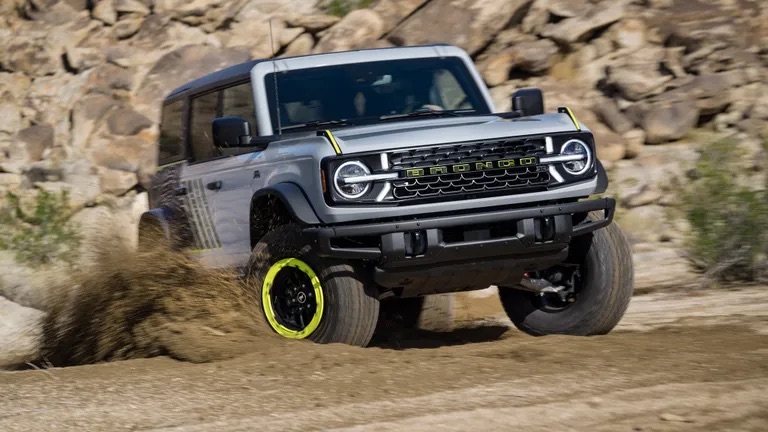 Ford Bronco RTR 2027-anh-2.jpg