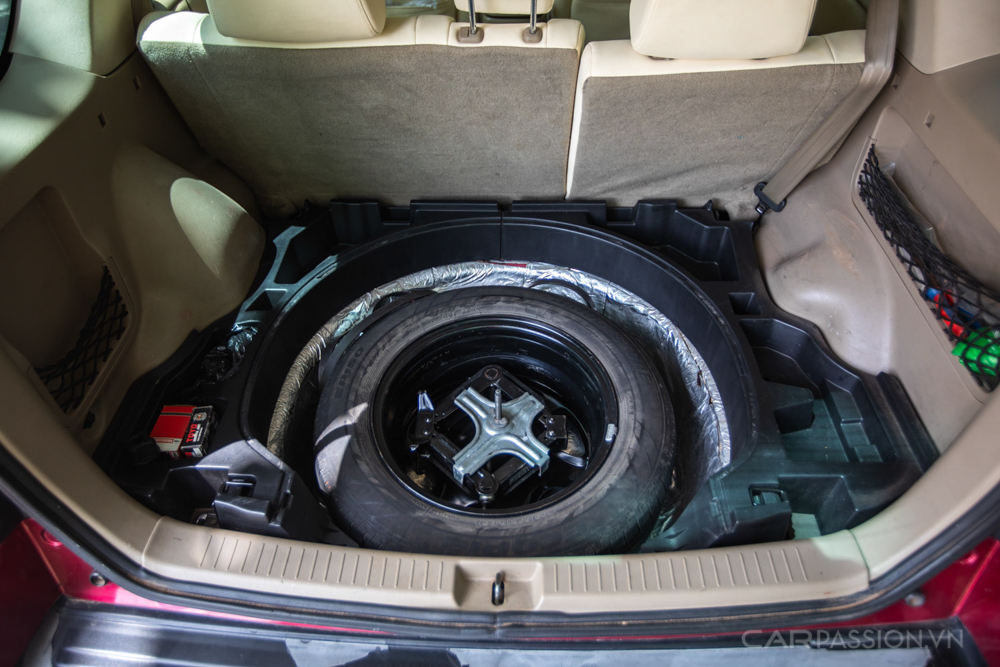 ford-escape-xlt-30v6-hanh-trinh-tim-ech-15-nam-tuoi-anh-37.jpg