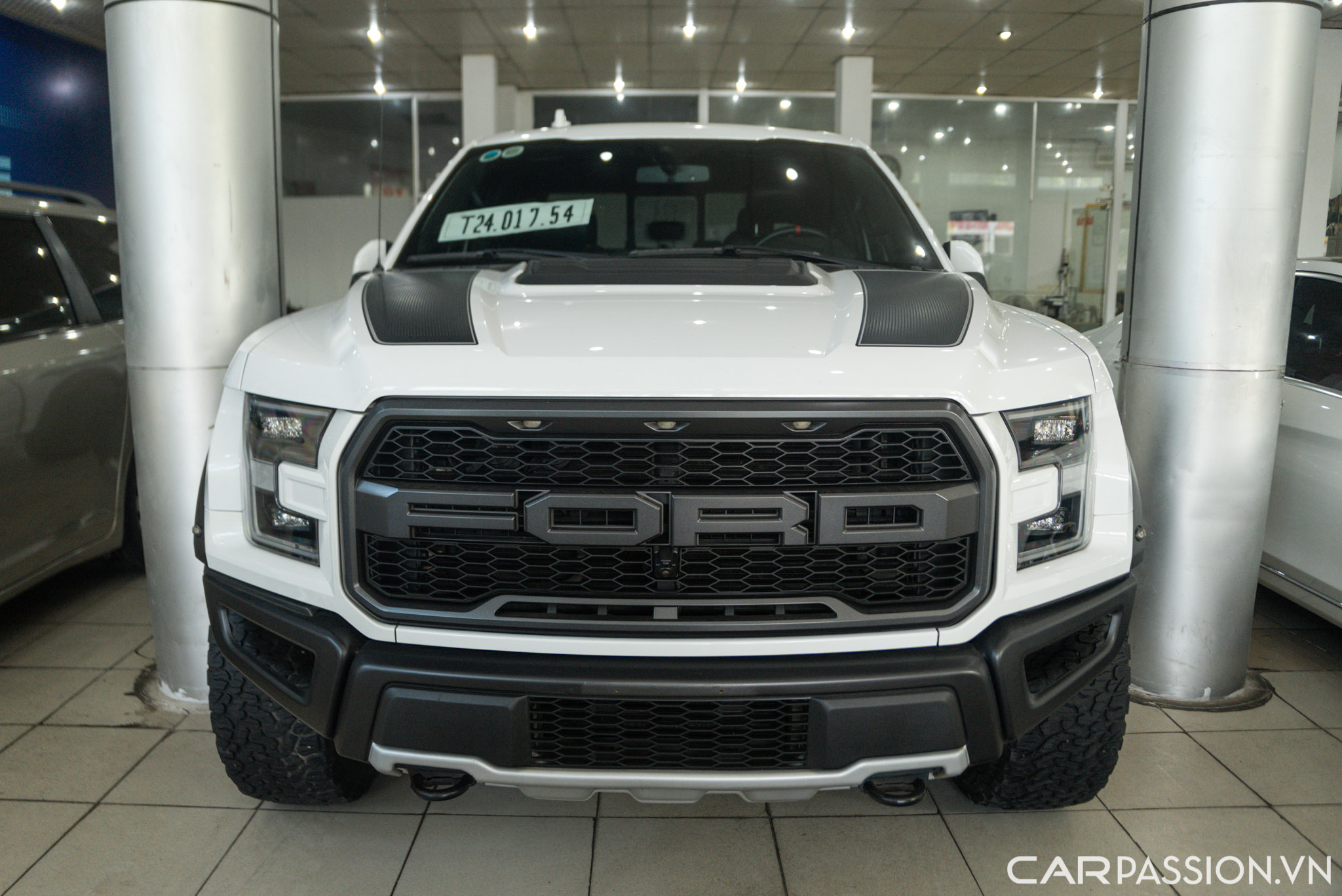 Ford F-150 Raptor (1).jpg