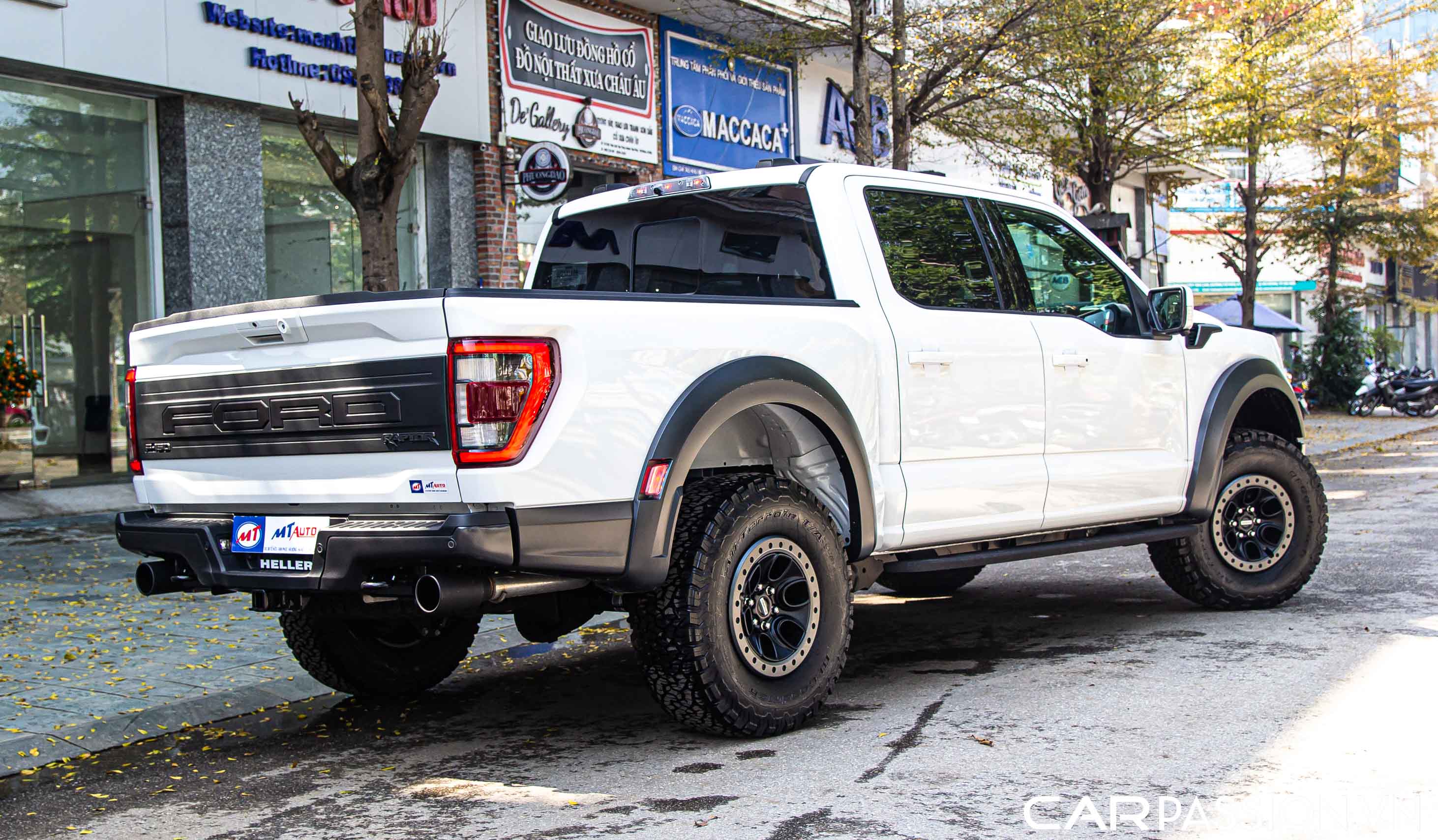 Ford F-150 Raptor (37).JPG