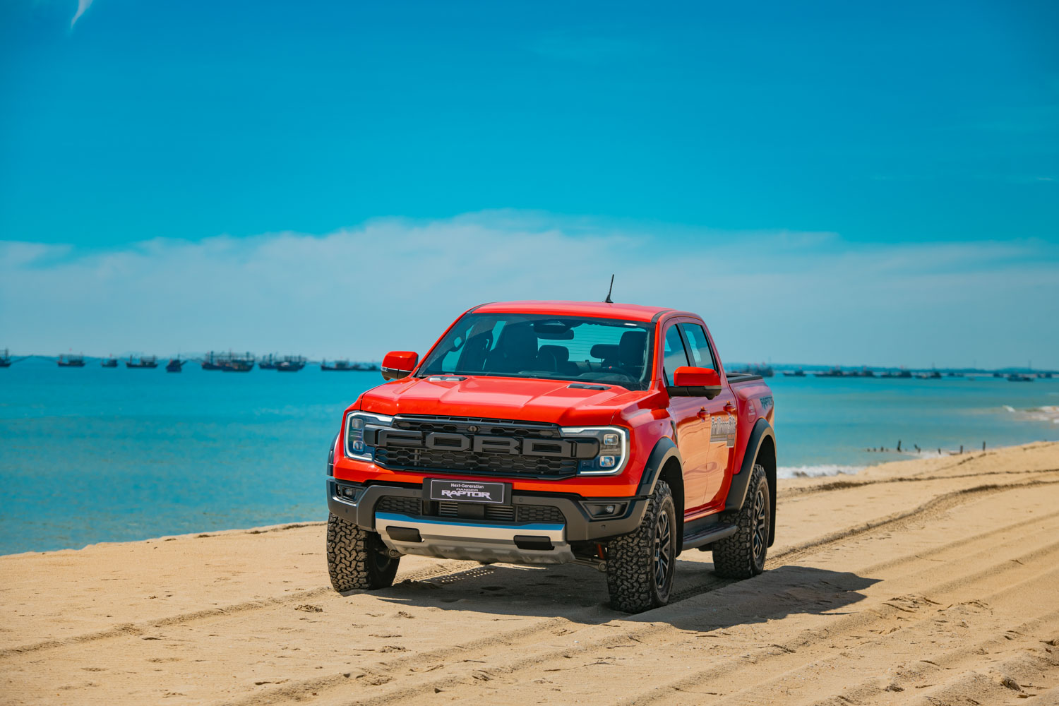 ford-khuyen-mai-thang8-2025-anh-_2.jpg