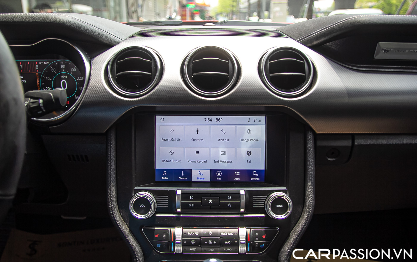 Ford Mustang (24).JPG