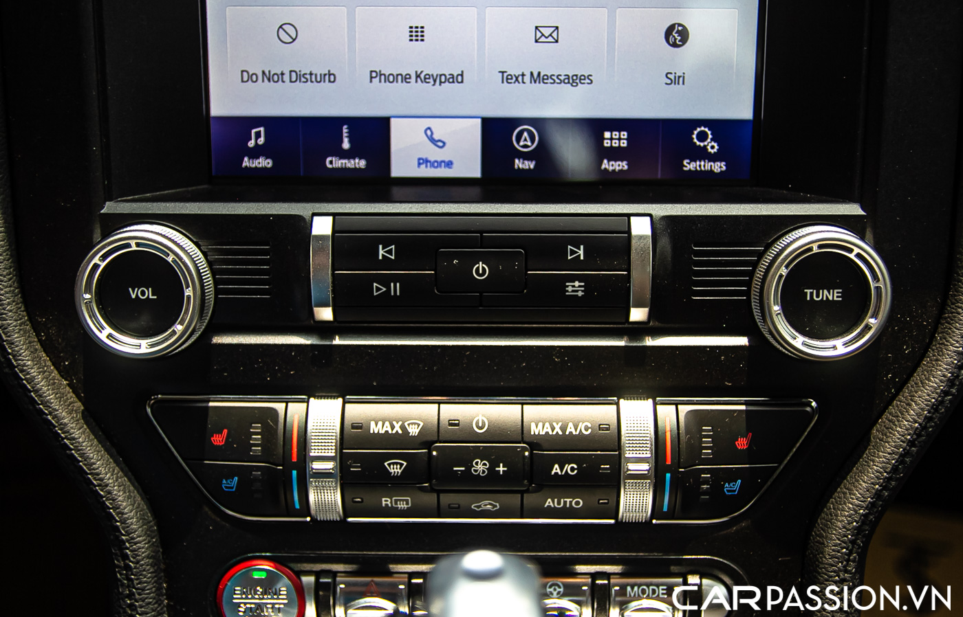 Ford Mustang (25).JPG