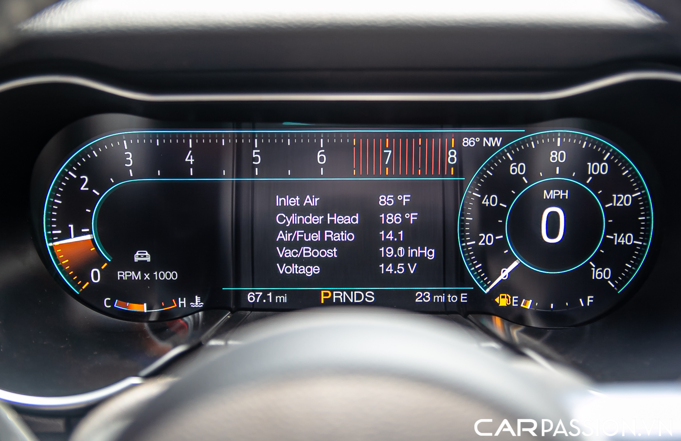 Ford Mustang (29).JPG