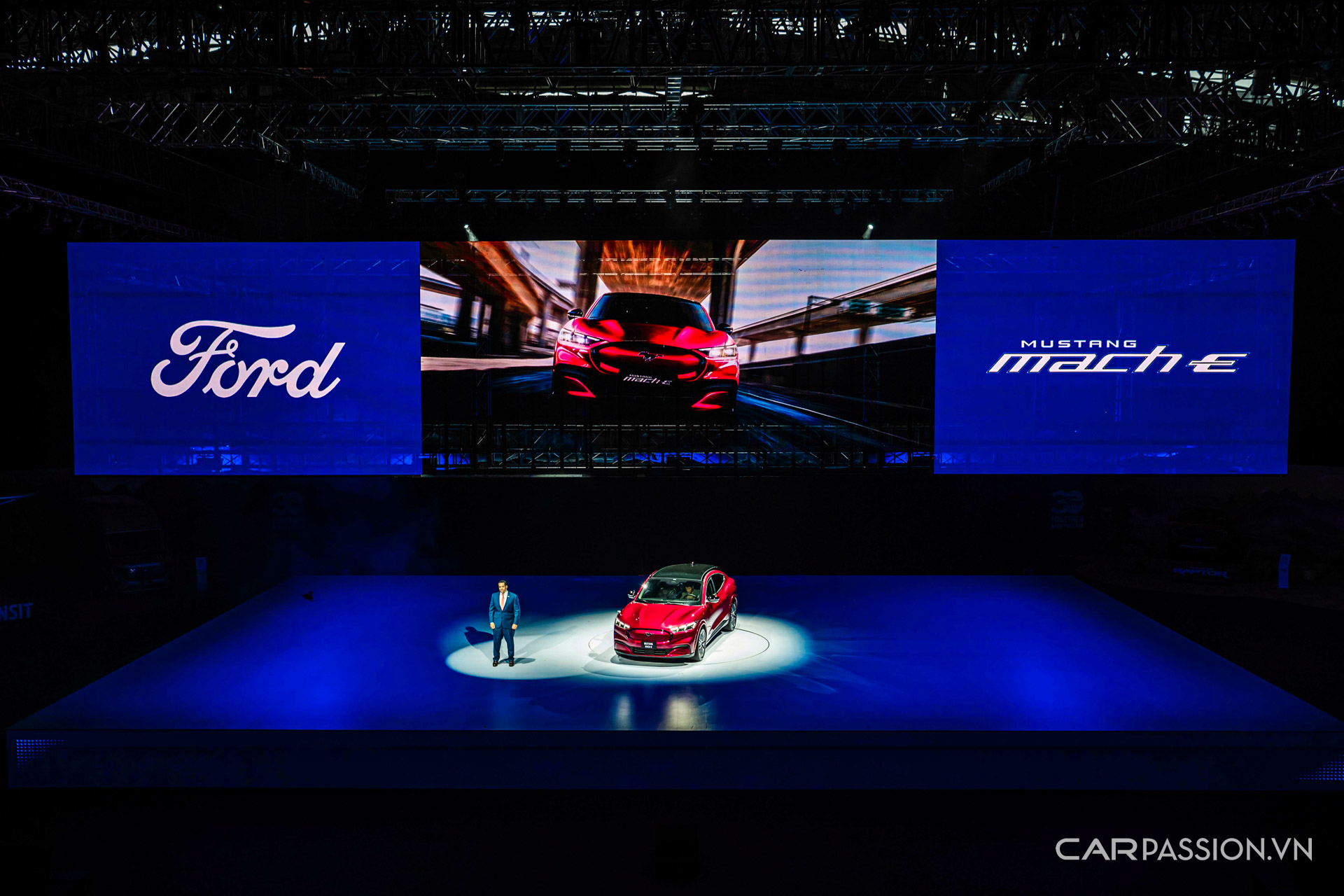 ford-mustang-mach-e-anh--14.jpg