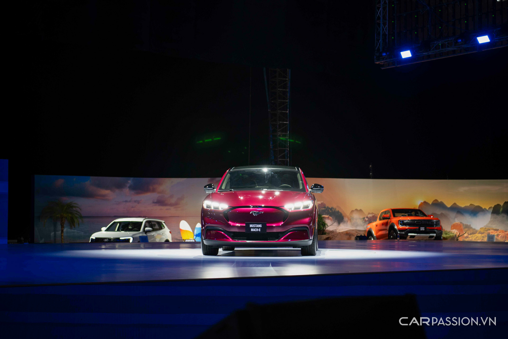 ford-mustang-mach-e-anh--17.jpg