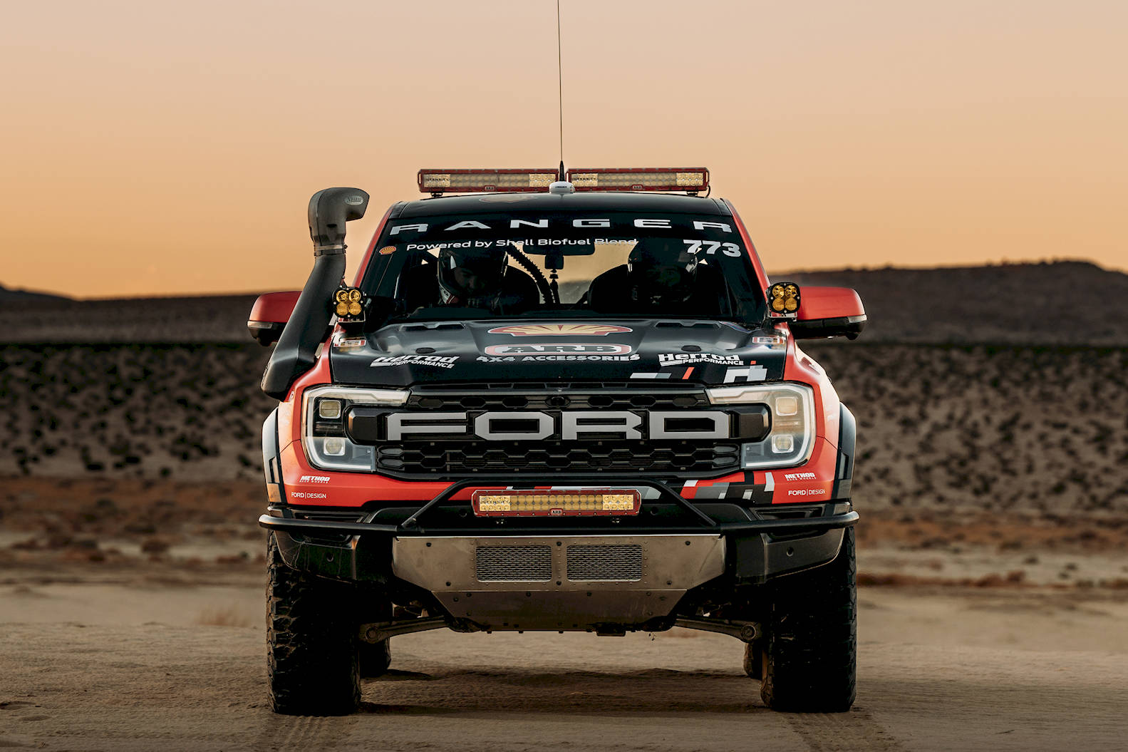 ford-ranger-raptor-baja1000-01.jpg