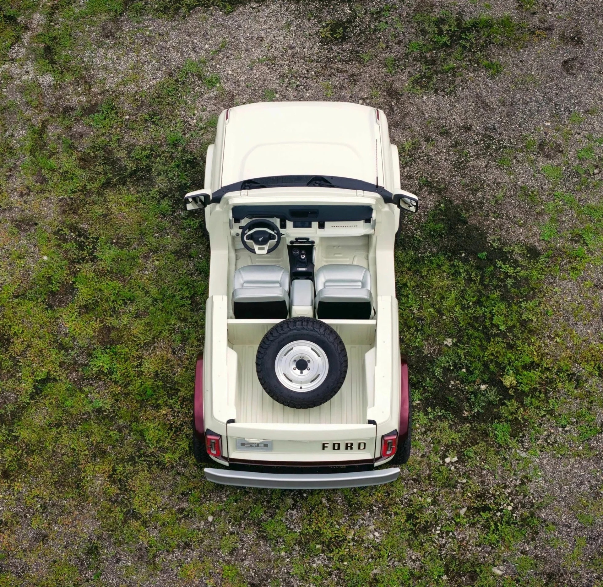 Ford_Bronco_Roadster_Concept_08.jpg