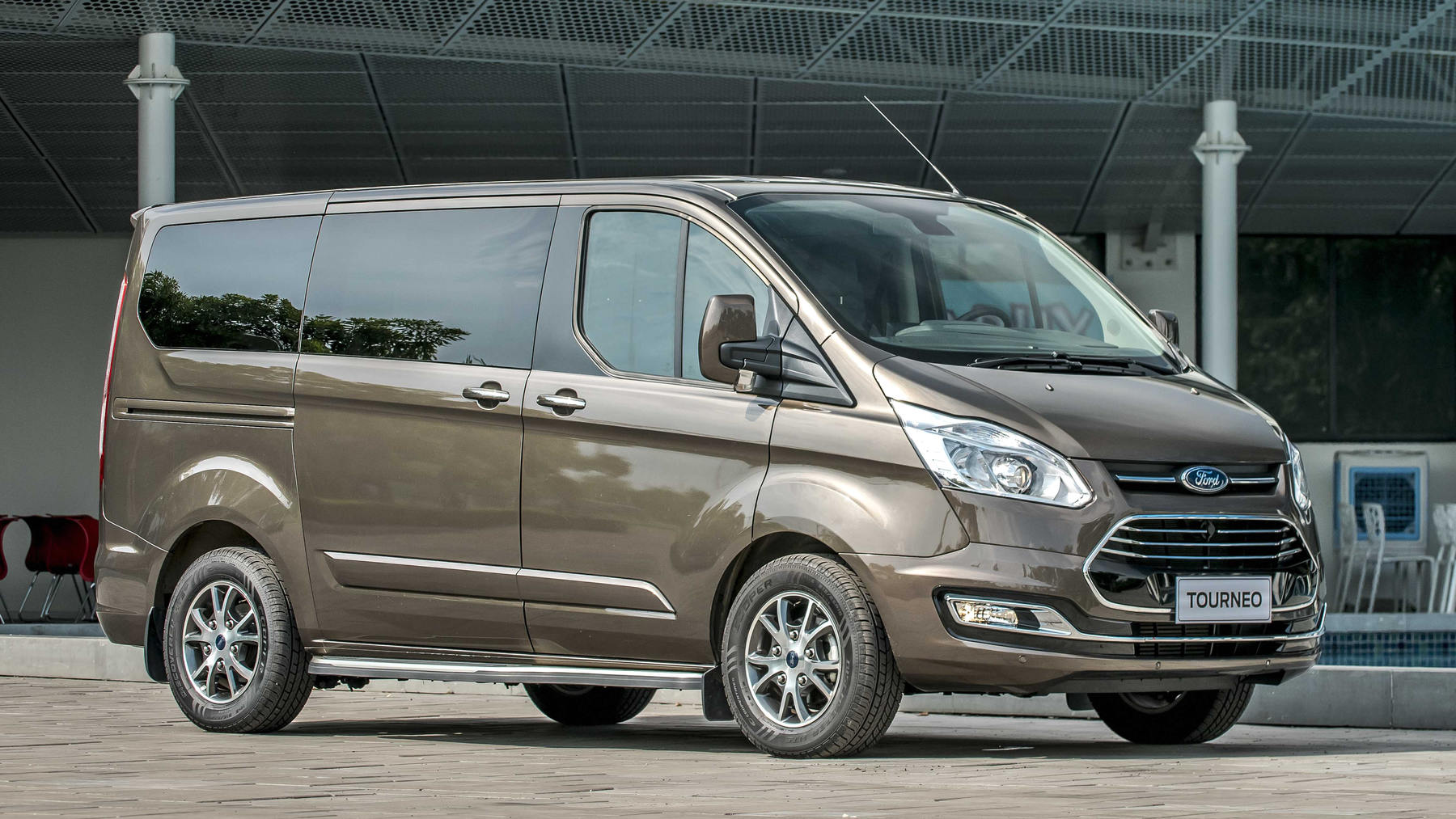 ford_tourneo.JPG