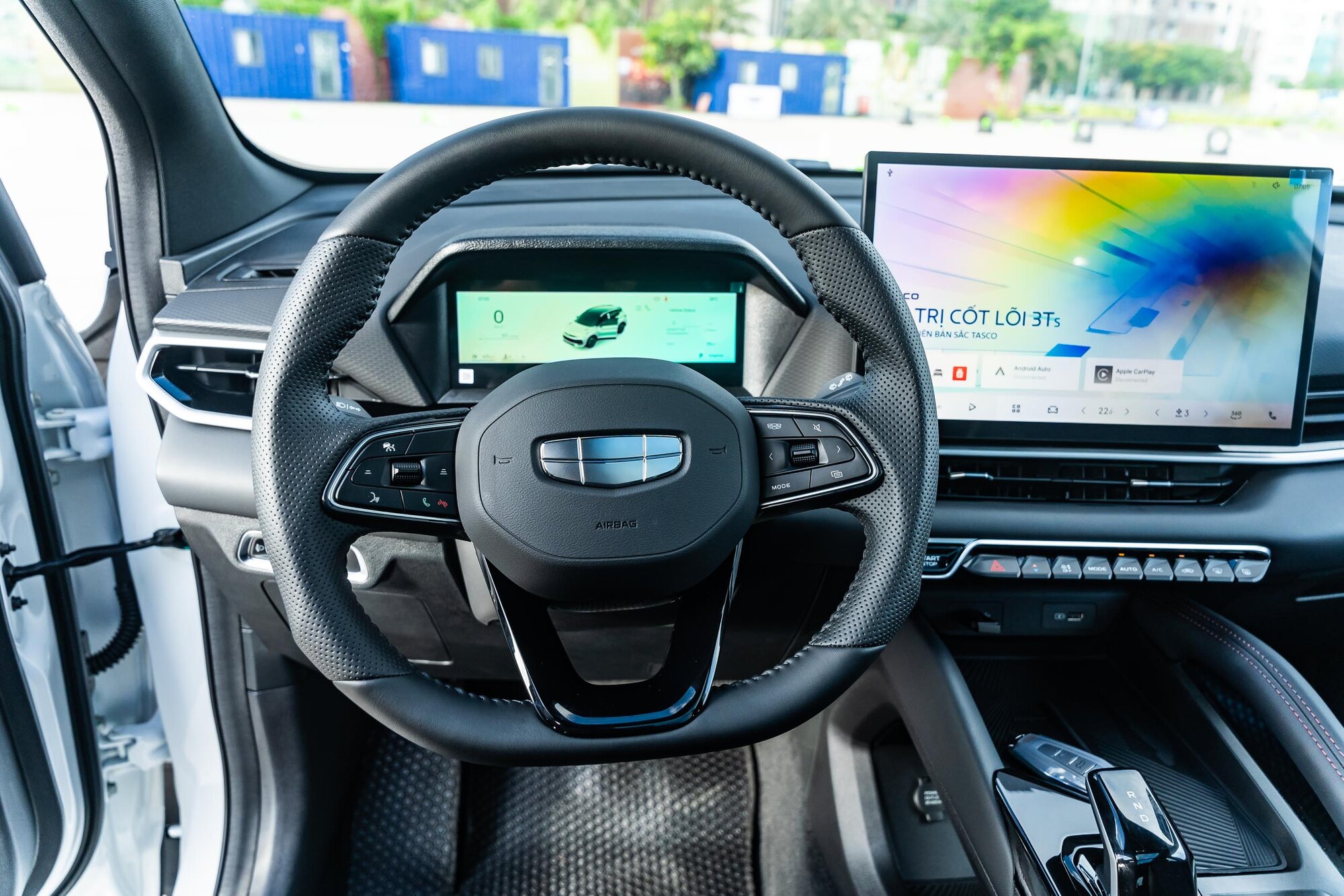 Geely-Coolray-2026 (7).jpg