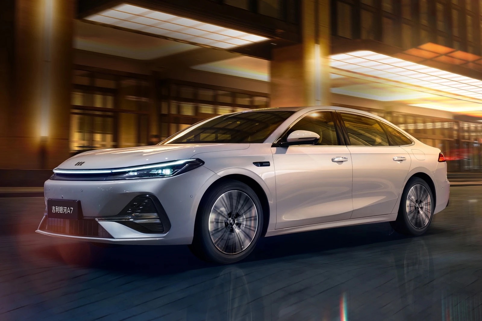 Geely_Galaxy_A7_8.jpeg