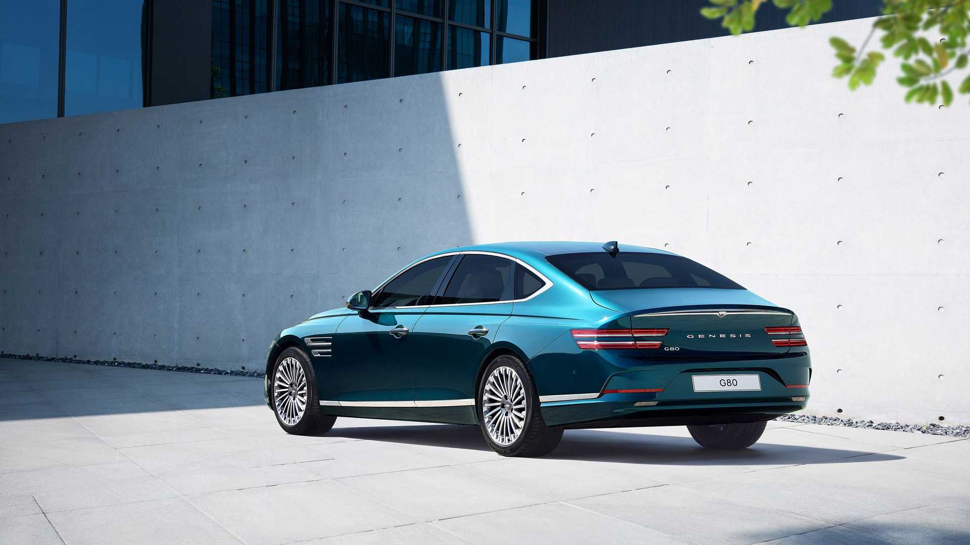 Genesis G80 Electrified (7).jpg