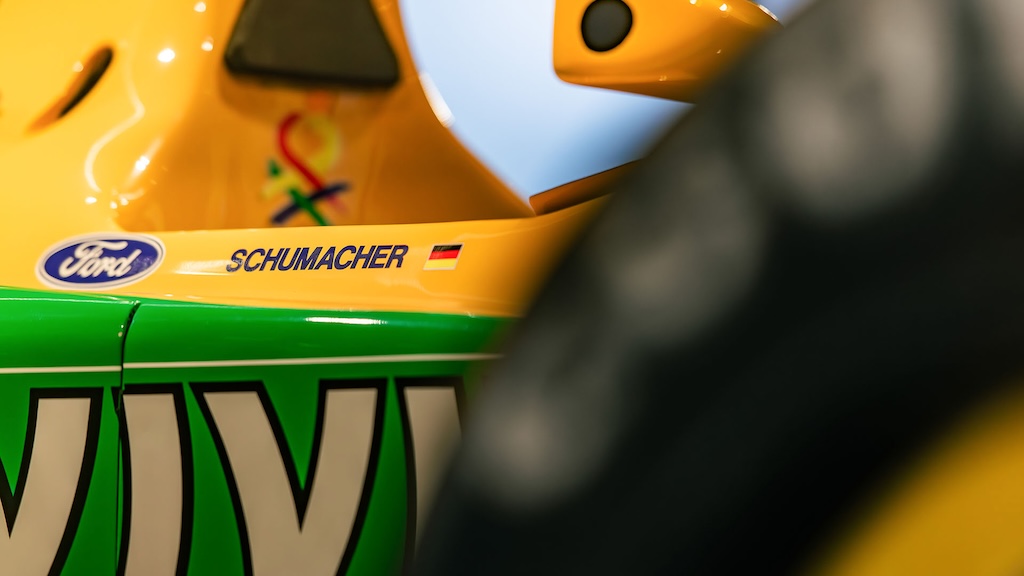 GI26E_r0008 1992 Benetton B192 Formula One ex-Michael Schumacher_032.jpg