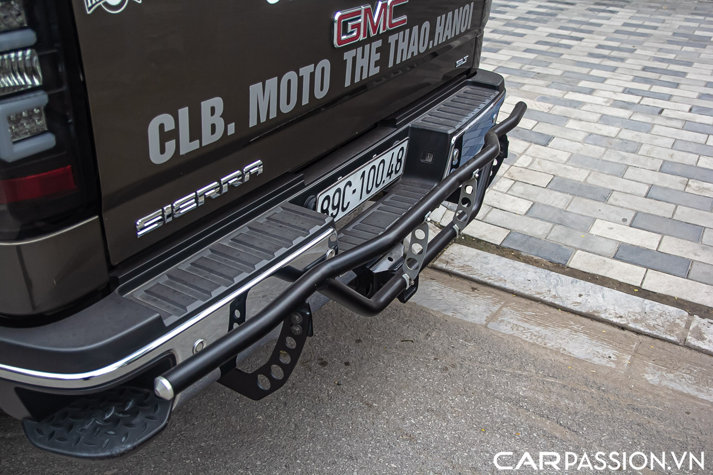 GMC Sierra (23).JPG