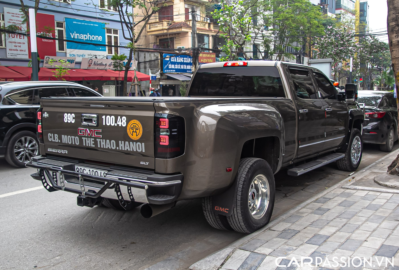 GMC Sierra (5).JPG