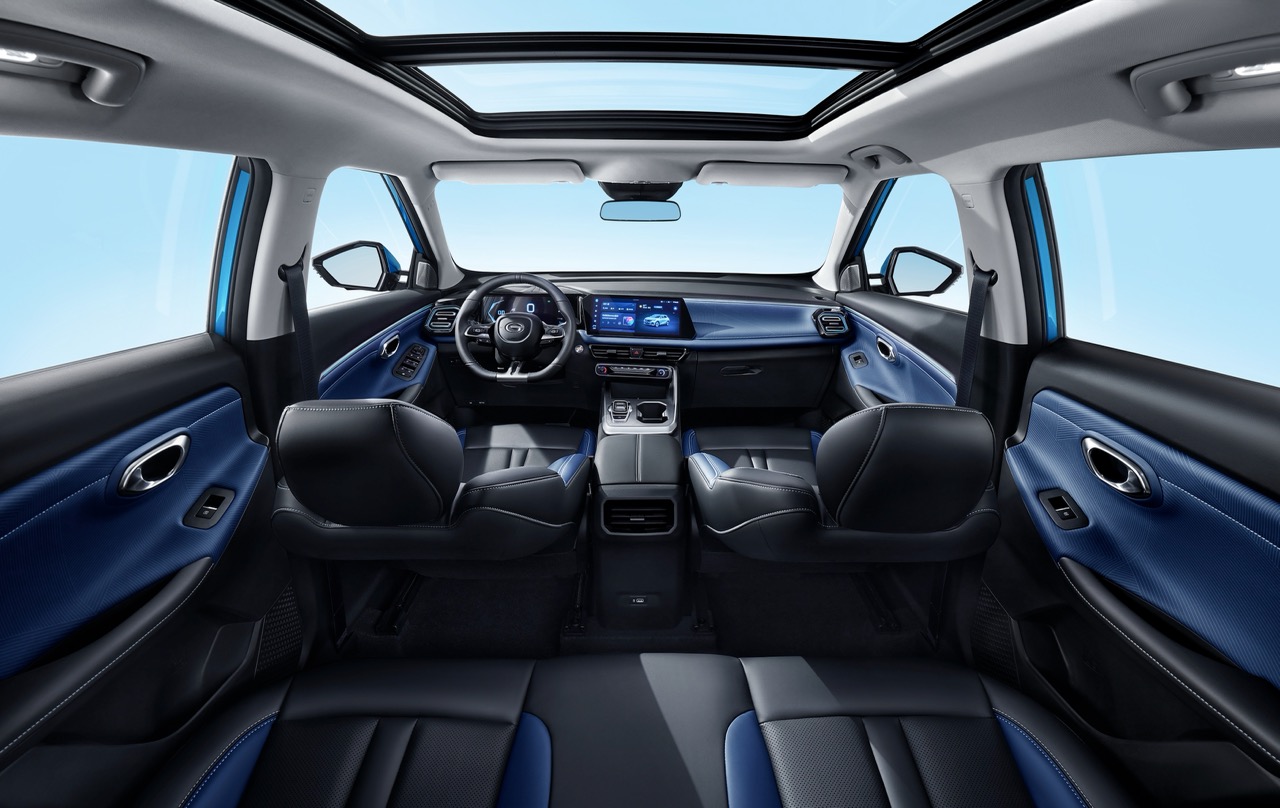 GS3 Full interior front angle Large.jpeg