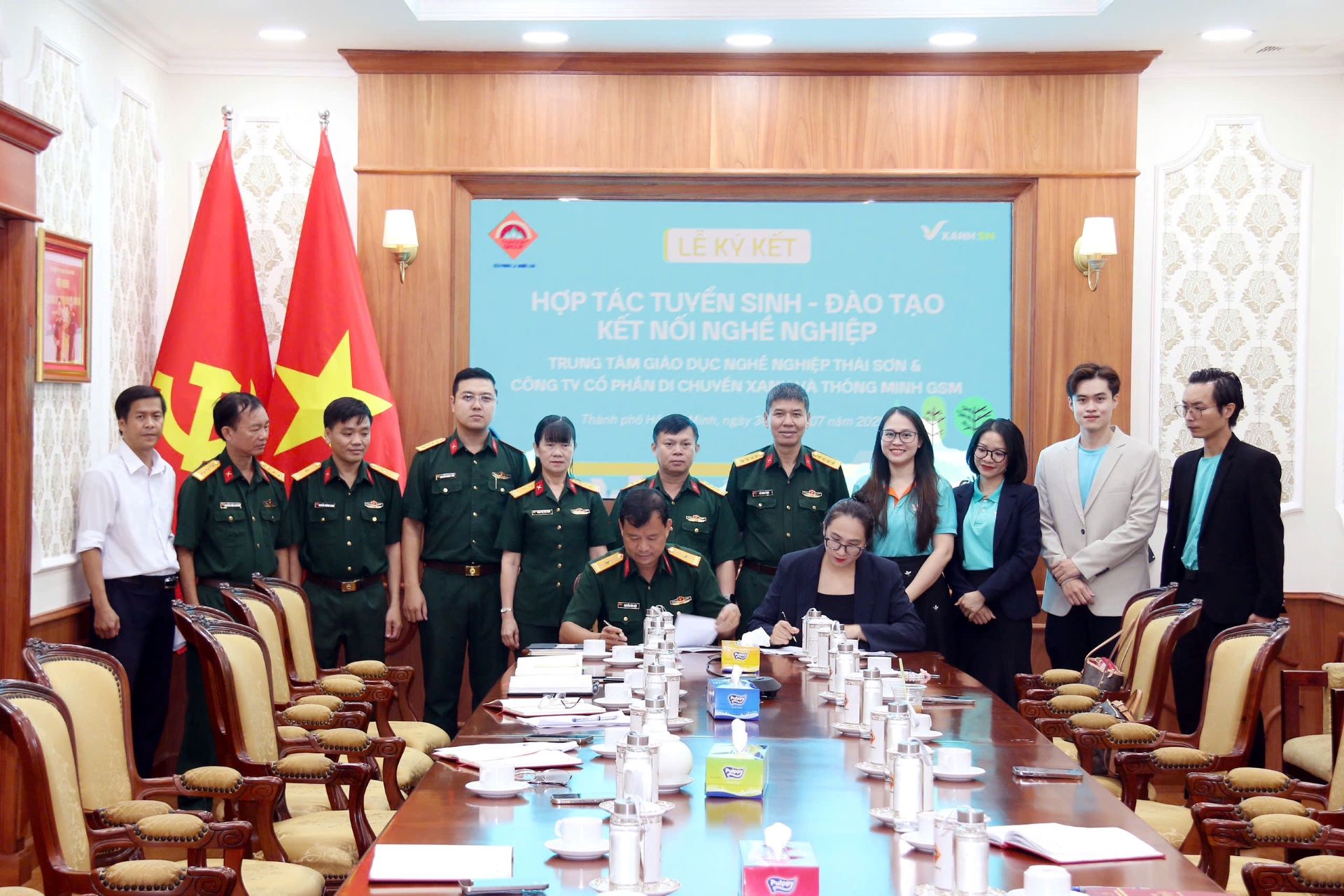 gsm-bo-doi 2.jpg