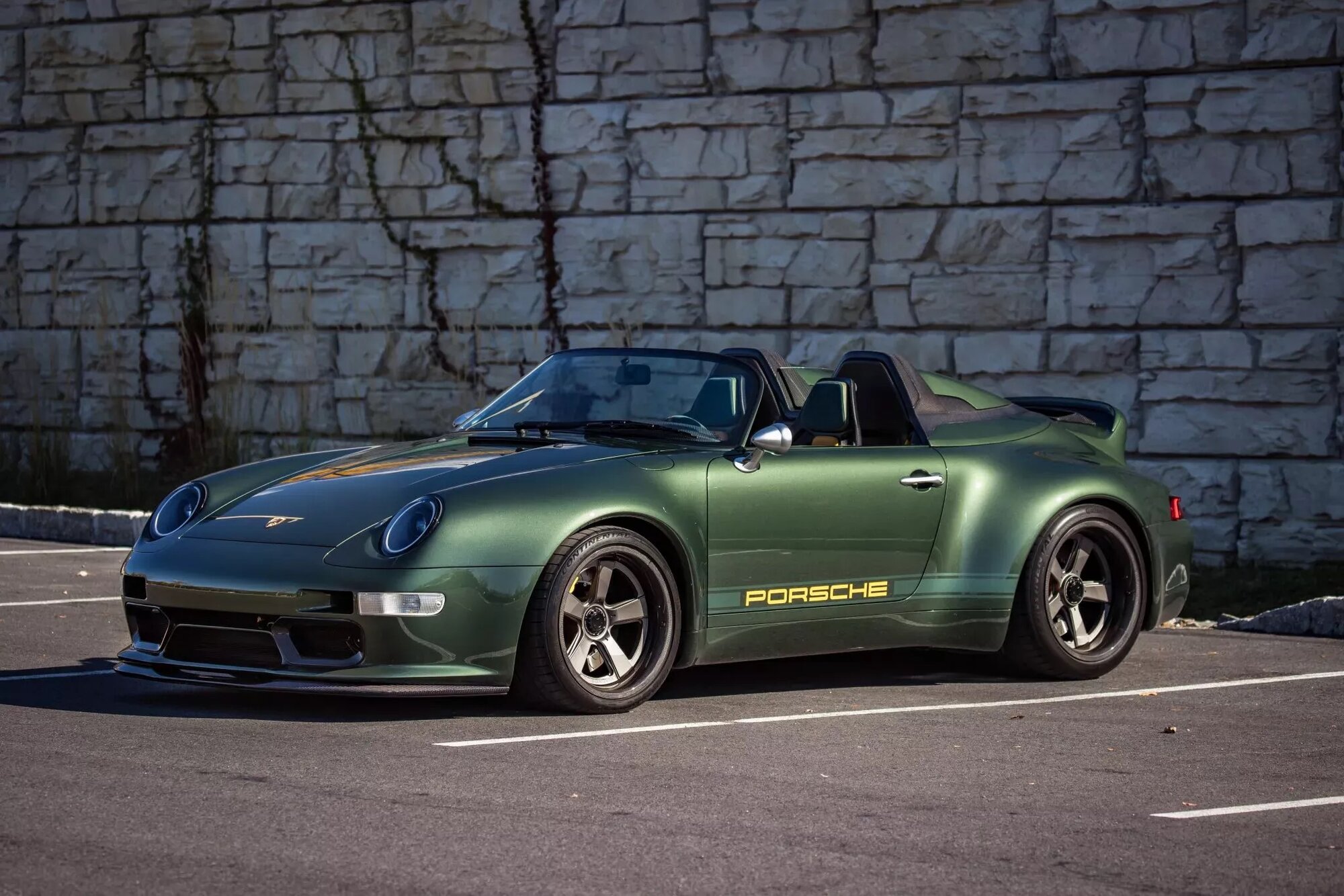 Gunther-Werks-Porsche-911-Speedster-Auction-1.jpeg