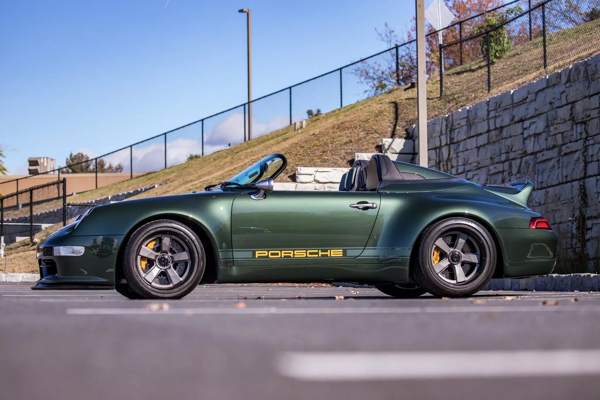 Gunther-Werks-Porsche-911-Speedster-Auction-2.jpeg