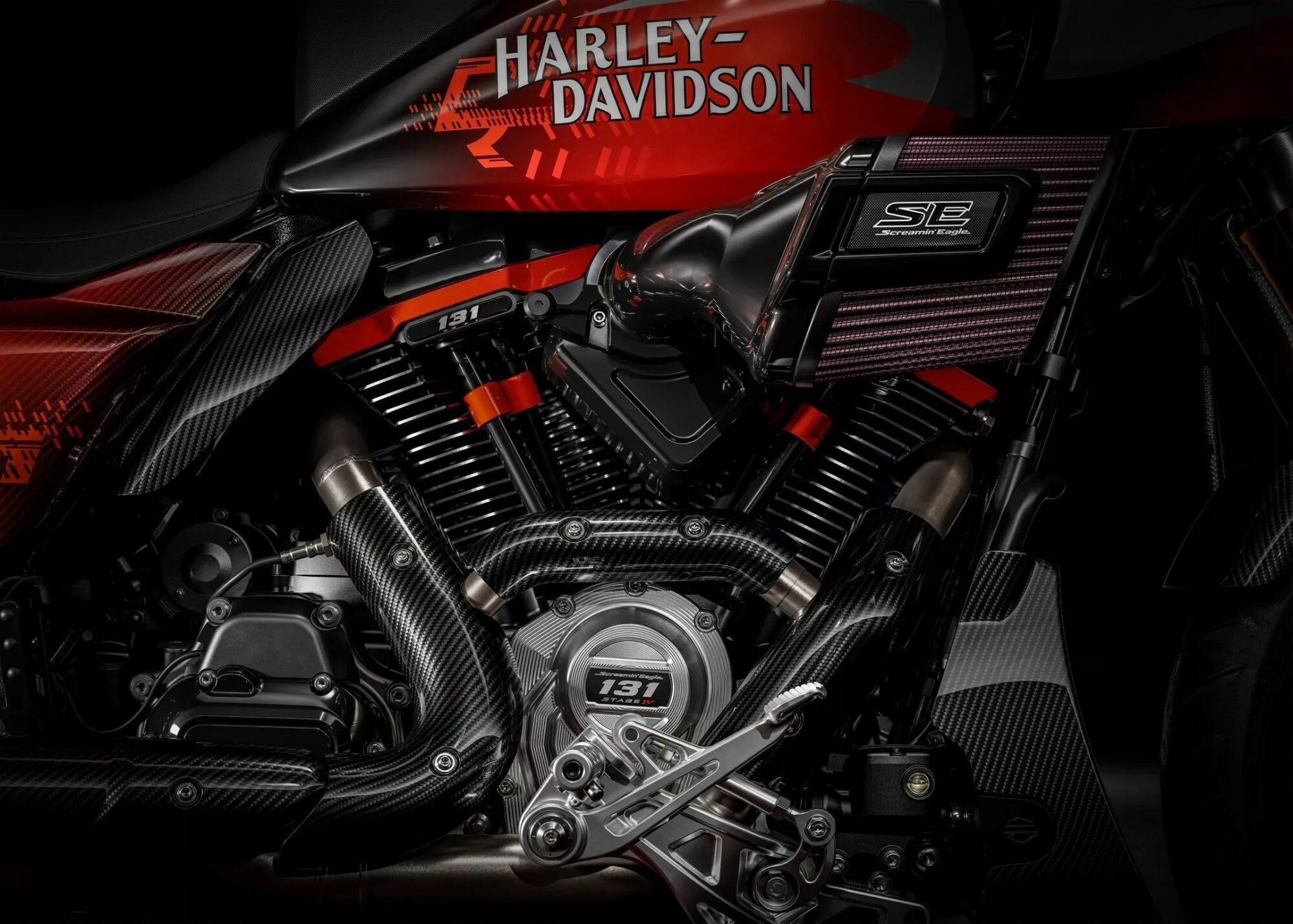 Harley-Davidson-CVO-Road-Glide-6-2048x1463-2.jpeg