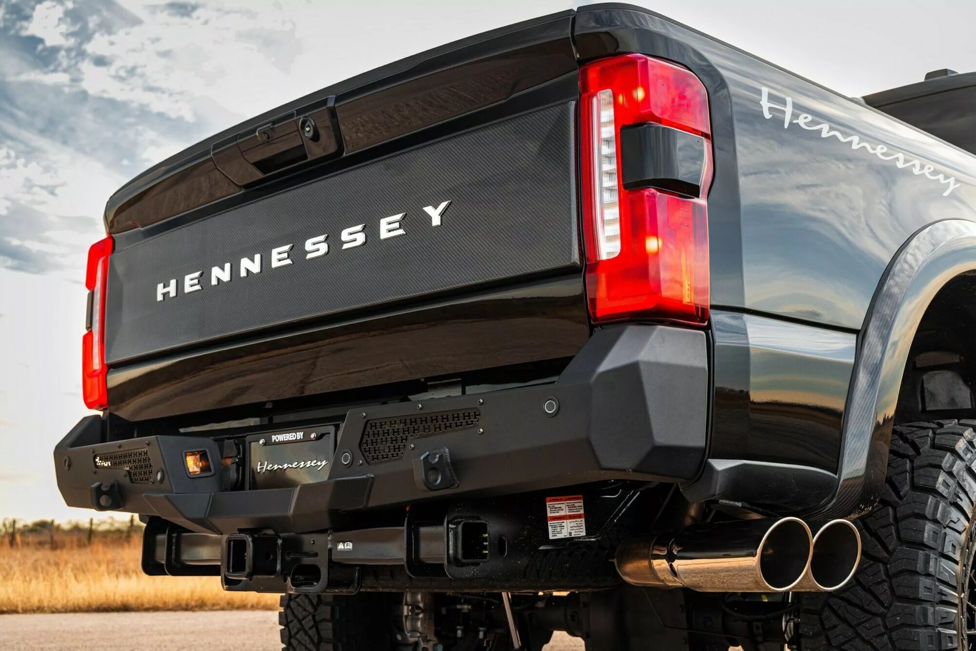 Hennessey-Ford-F-250-VelociRaptor-1200-18-2048x1366.jpeg