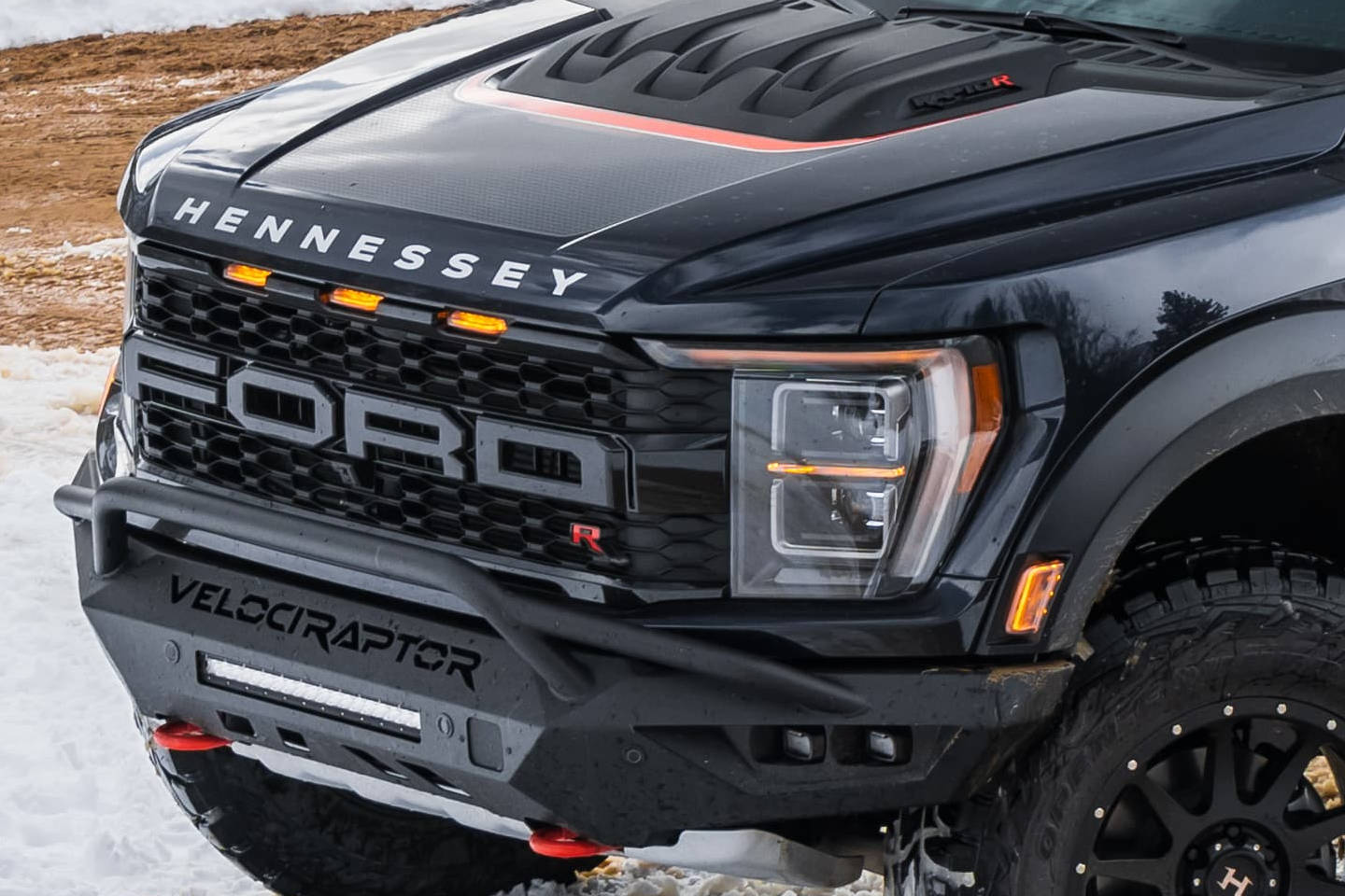 Hennessey-Raptor-R-VelociRaptoR-6x6-02.jpg