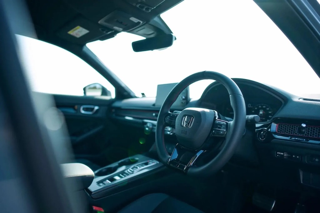 Honda Civic e:HEV RS-anh-10.jpg