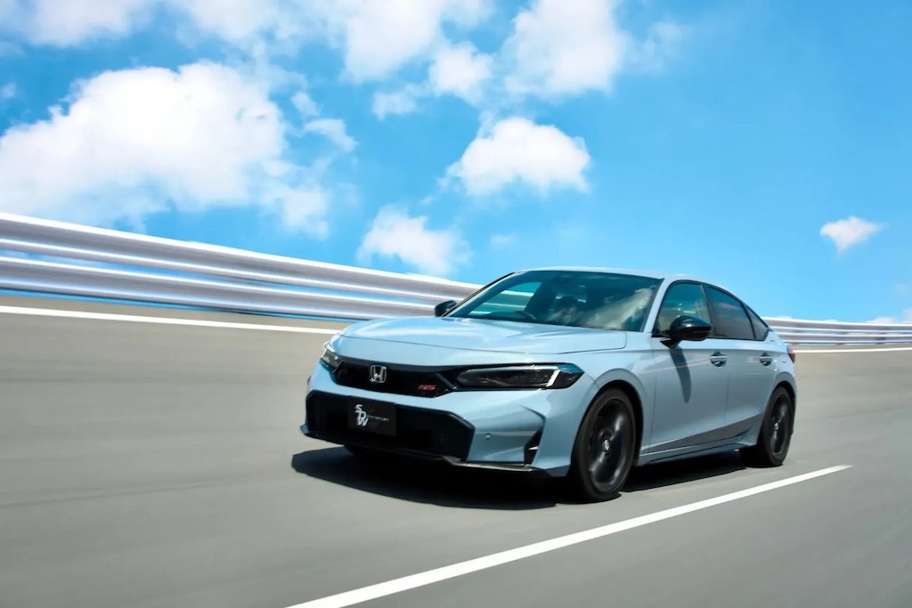 Honda Civic e:HEV RS-anh-13.jpg