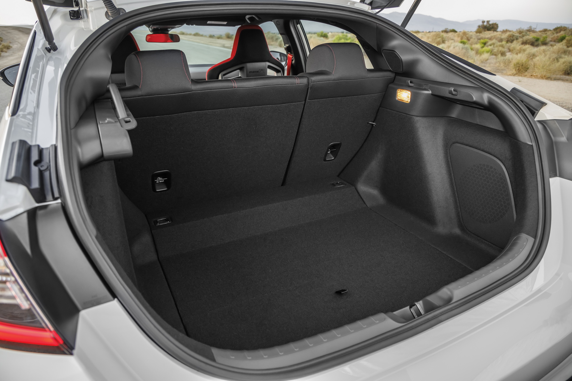Honda Civic Type R (17).jpg
