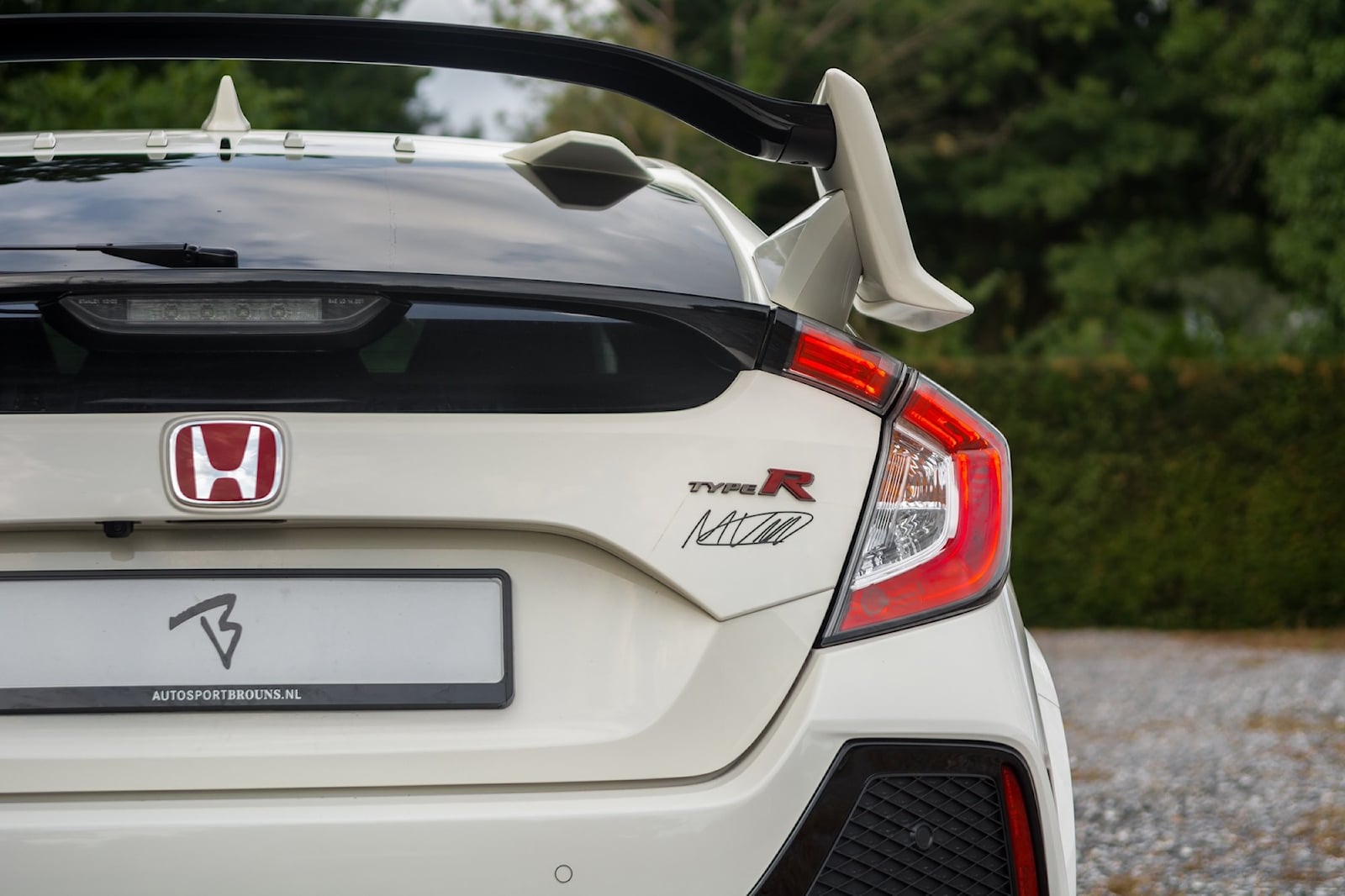 Honda Civic Type R Max Verstappen (1).jpg