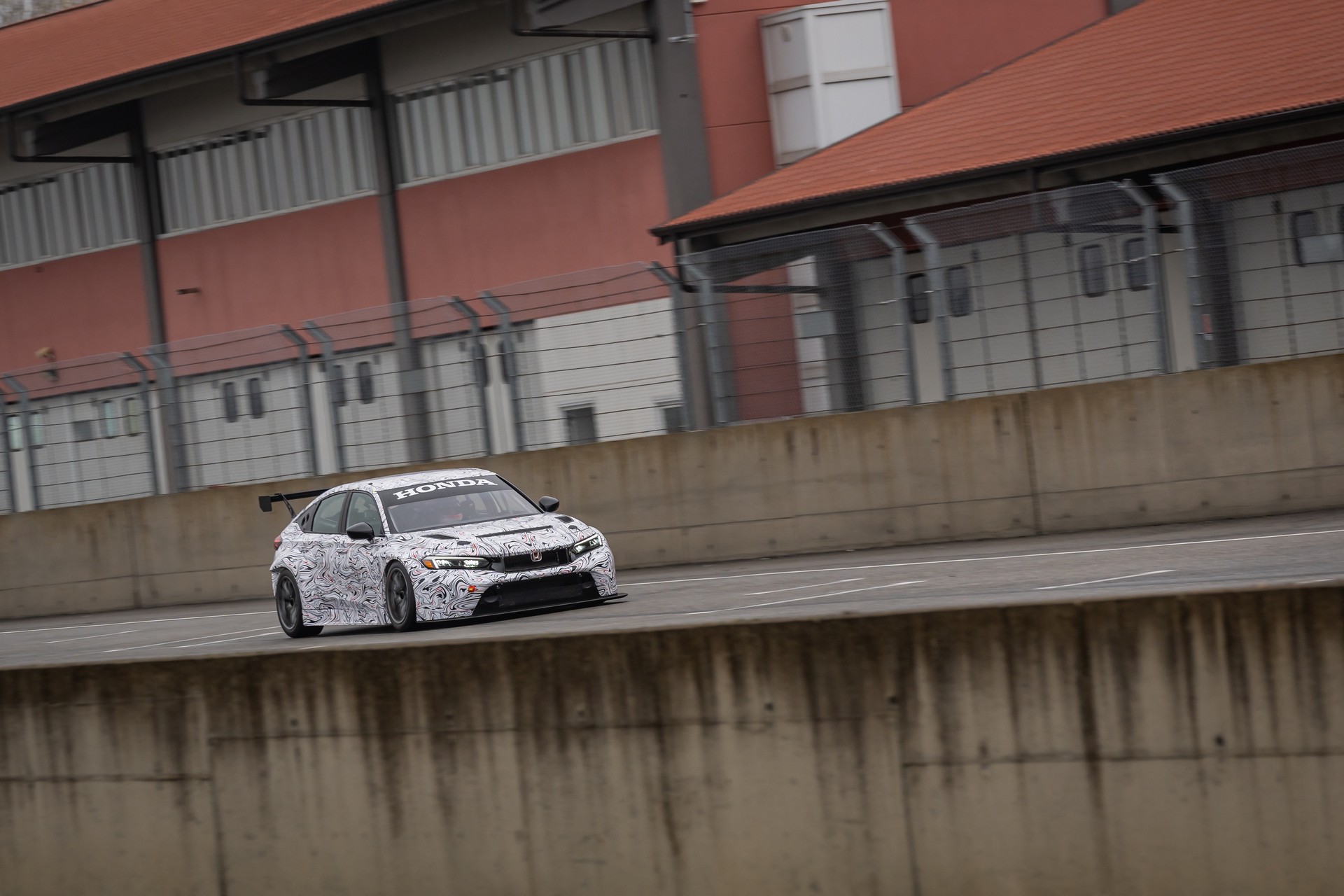 Honda Civic Type R TCR (3).jpg