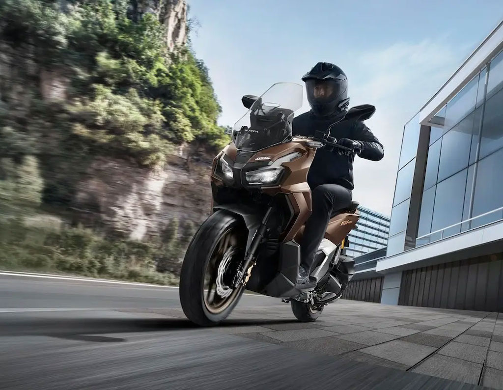 honda_adv_160_anh_ (2).jpg