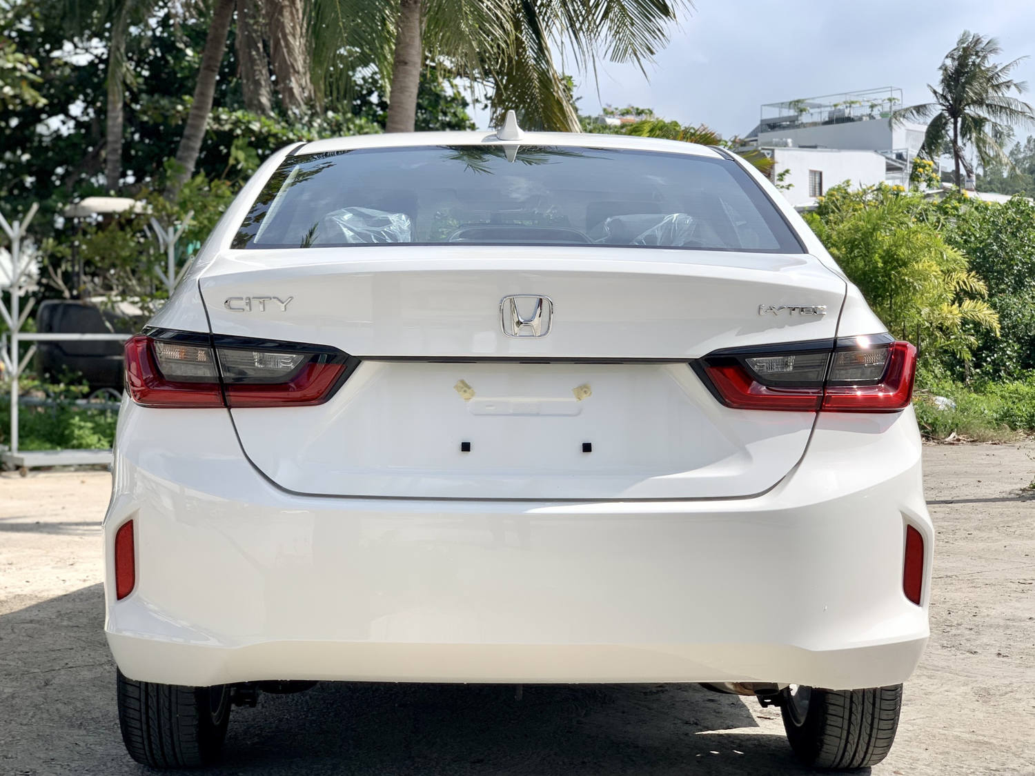 honda_city_e_vn_06.jpg