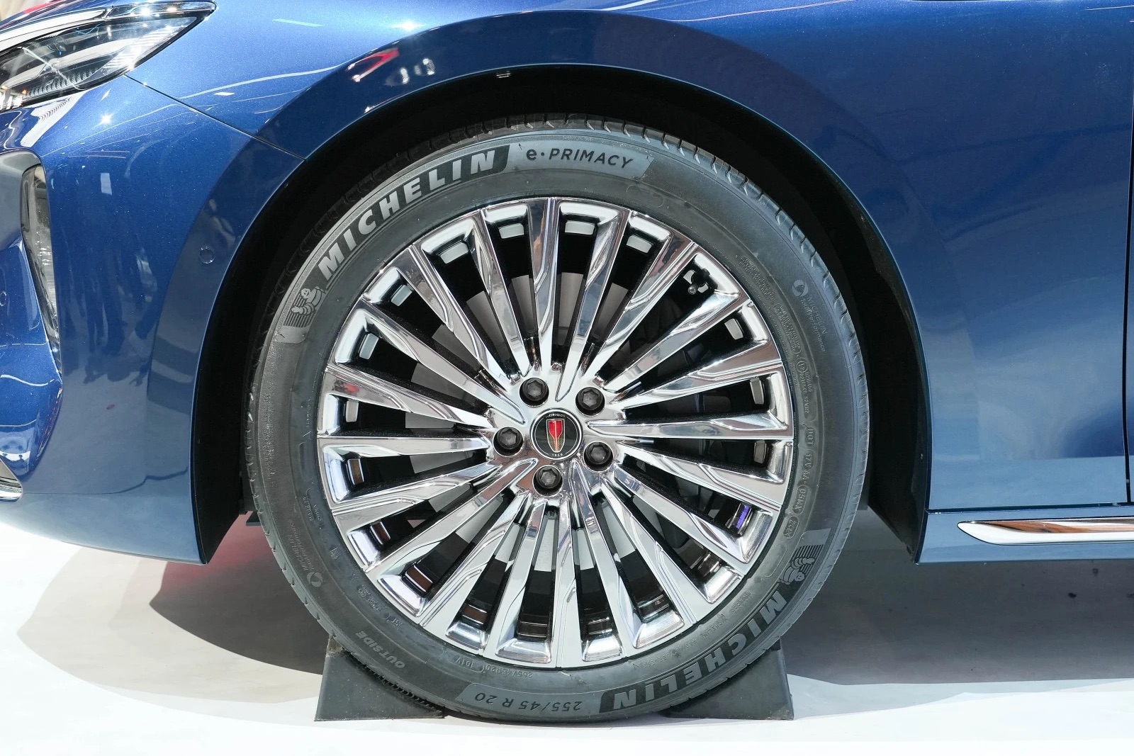 Hongqi_H9_12.jpeg