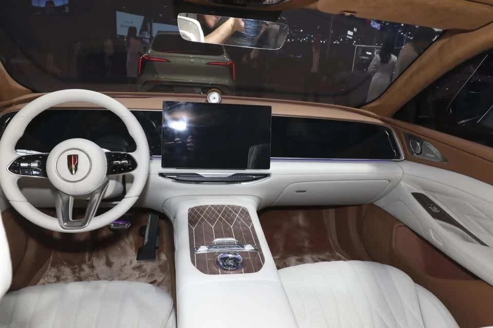 Hongqi_H9_17.jpg
