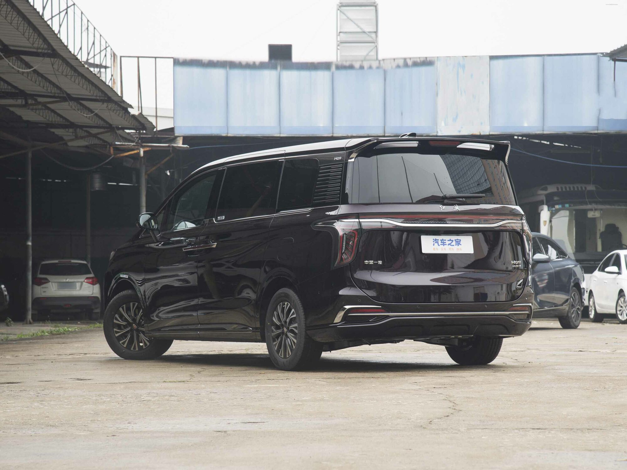 hq9-phev-hongqi-anh-2.jpeg