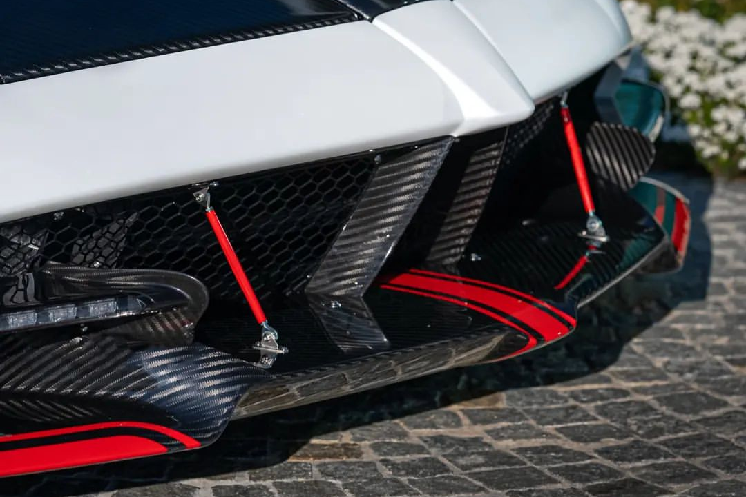 Huayra BC-anh-12.png