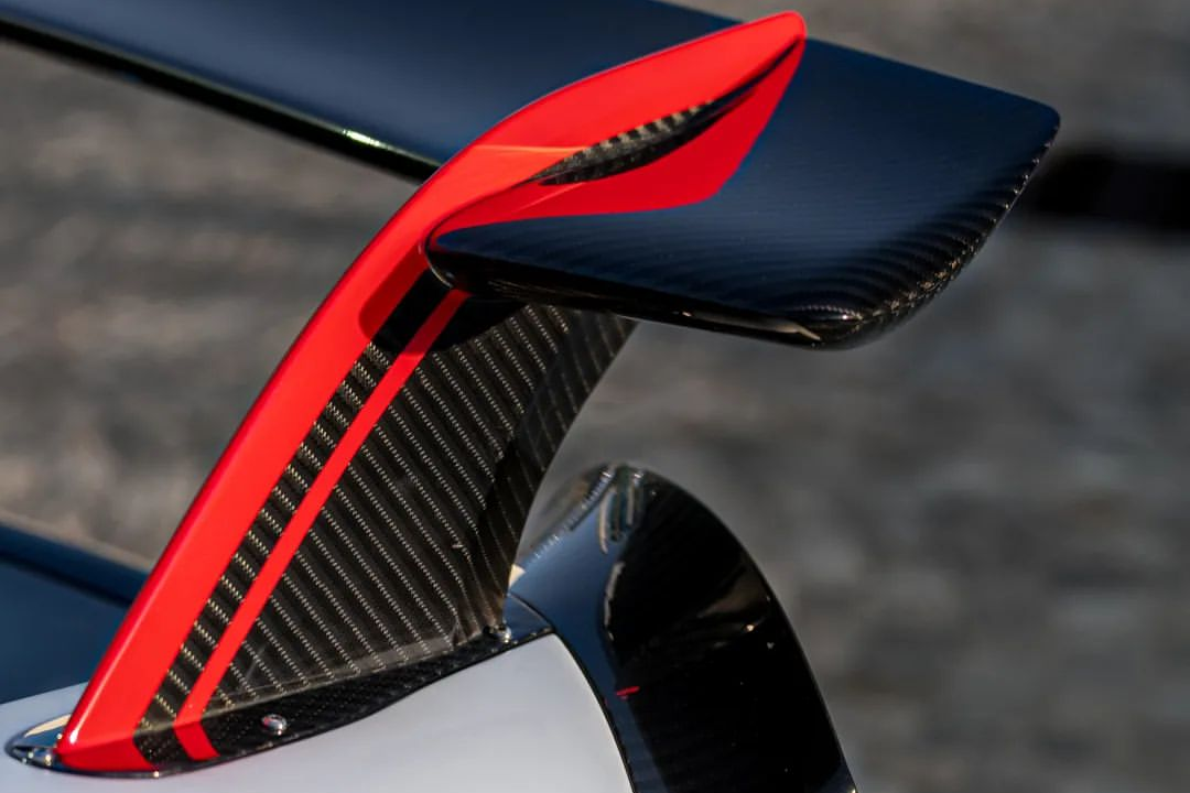 Huayra BC-anh-14.png