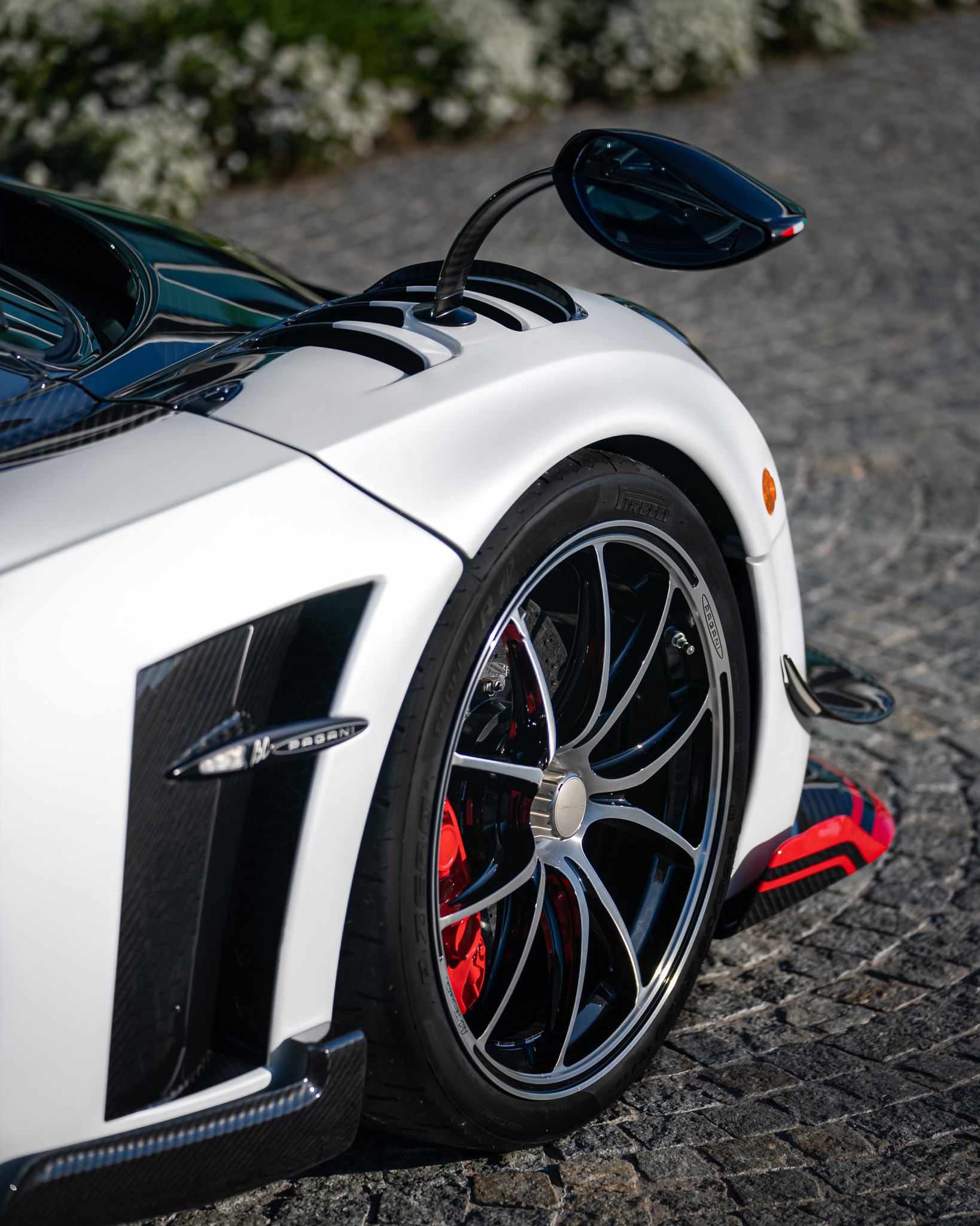 Huayra BC-anh-3.jpg