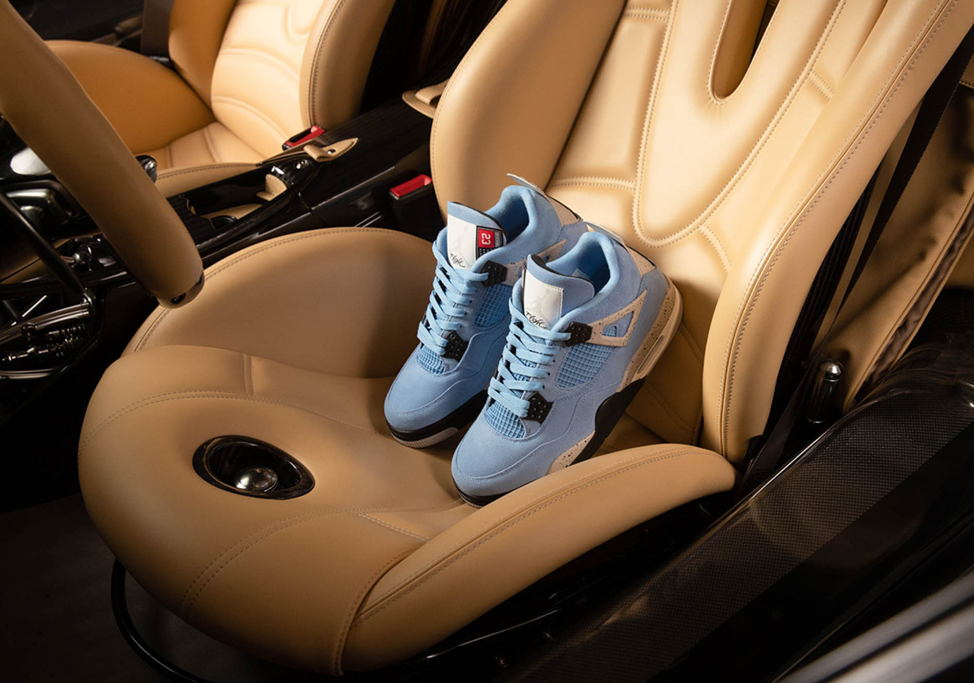 Huayra Jordan 4 UNC (12).JPG