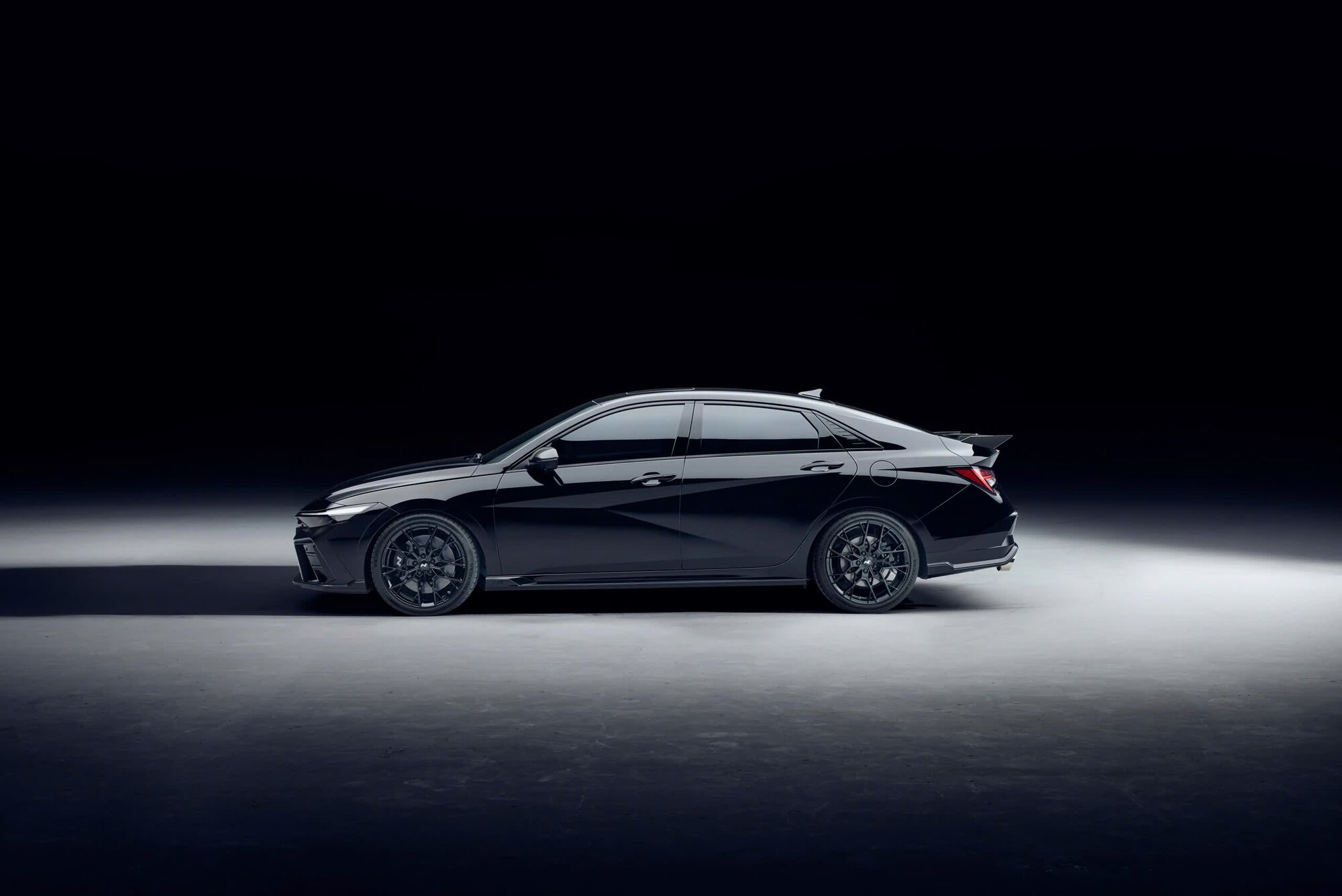 Hyundai Elantra N Monochrome-anh-3.jpeg
