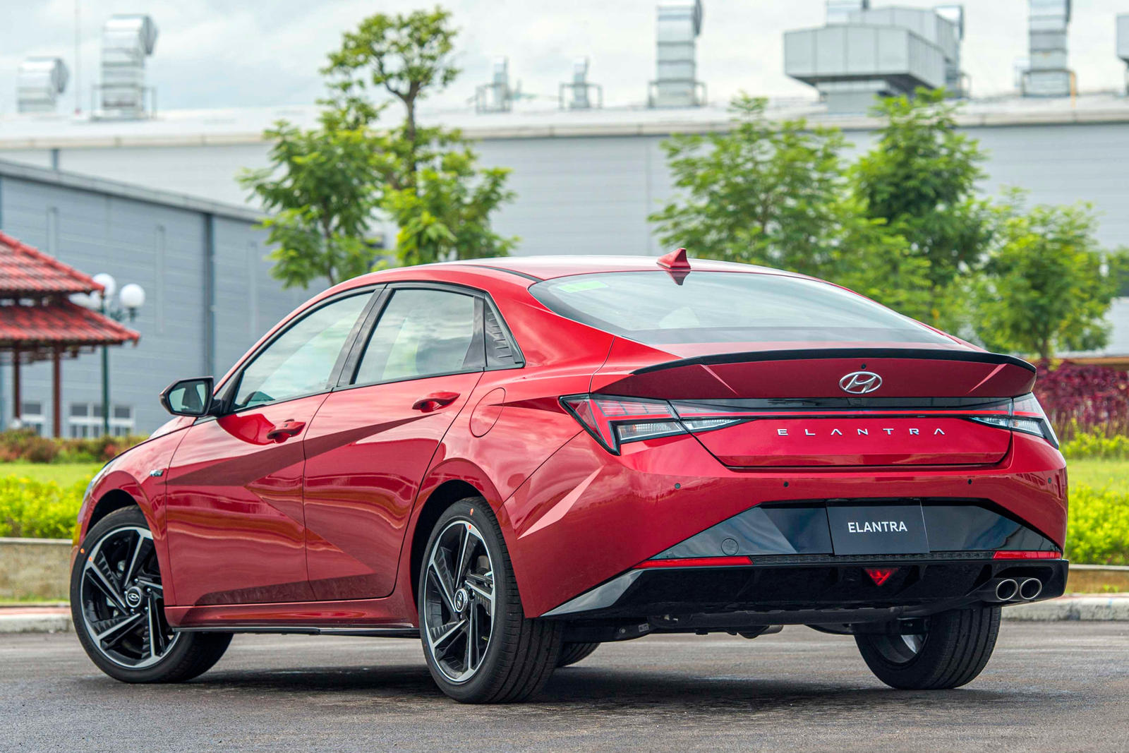 hyundai-elantranline-05.jpg