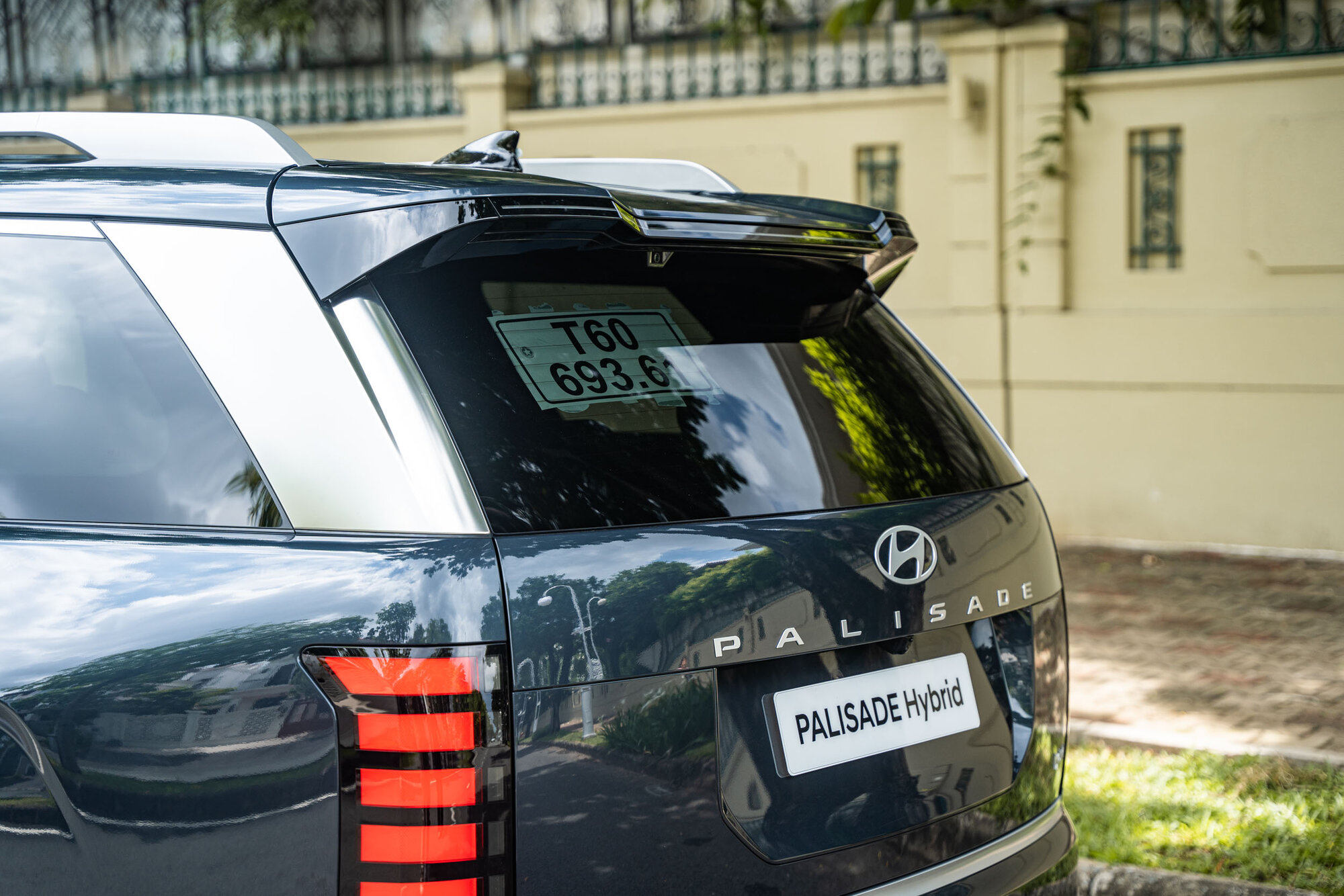 Hyundai-Palisade-Hybrid (10).jpg